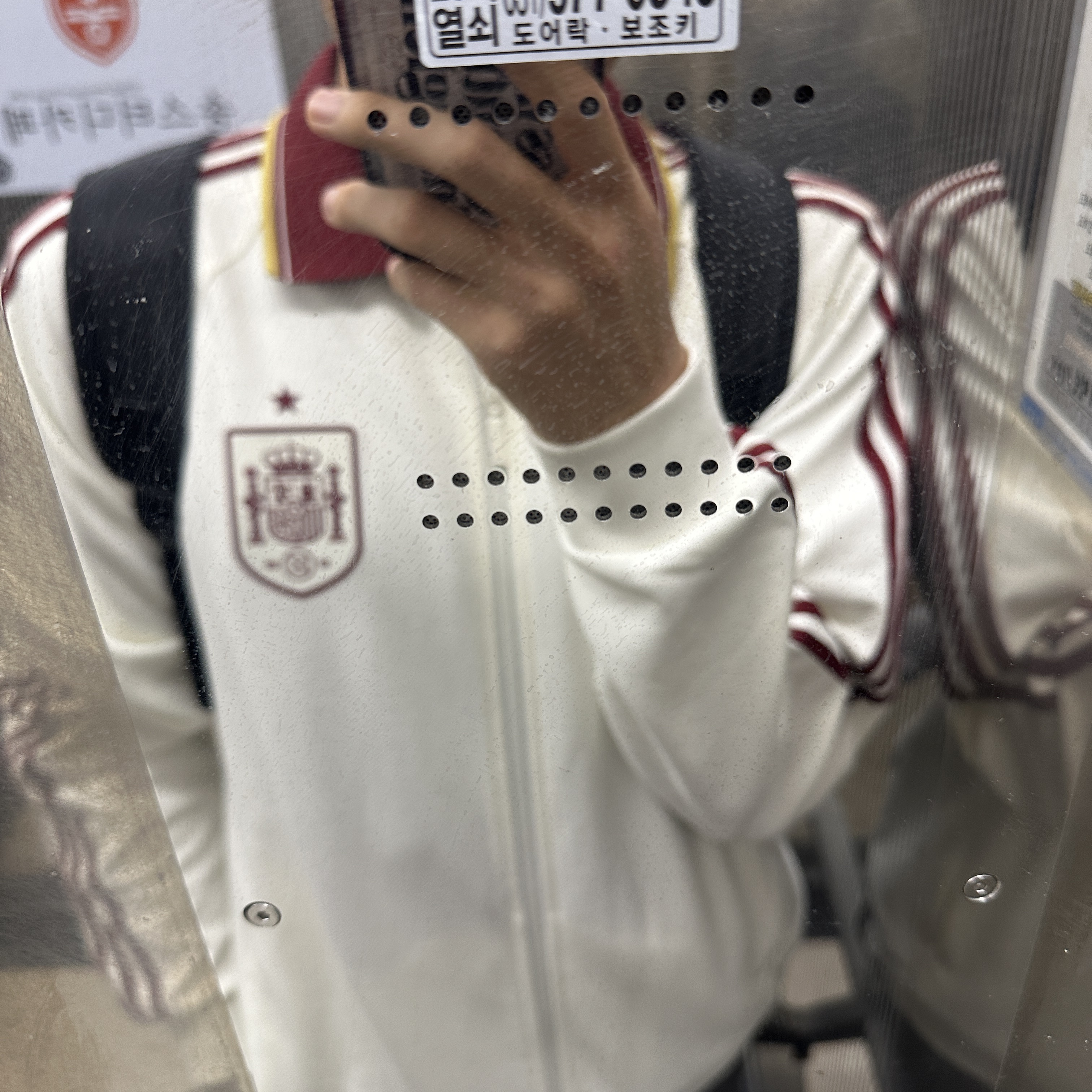Adidas Spain Away Anthem Jacket Off White - KR Sizing (Non Marking Ver.) 착용 스타일