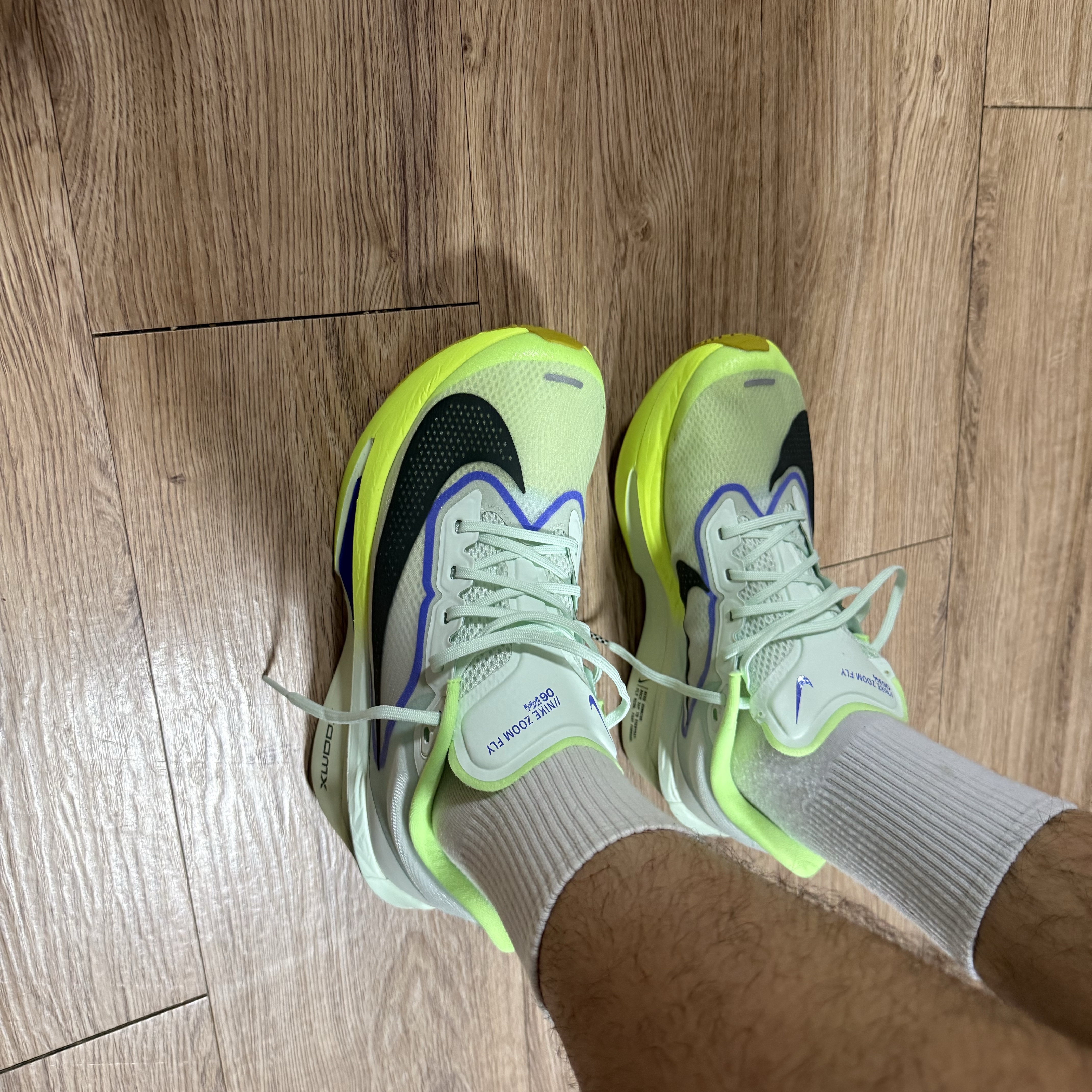 Nike Zoom Fly 6 Barely Green Volt Ice 착용 스타일 - 3