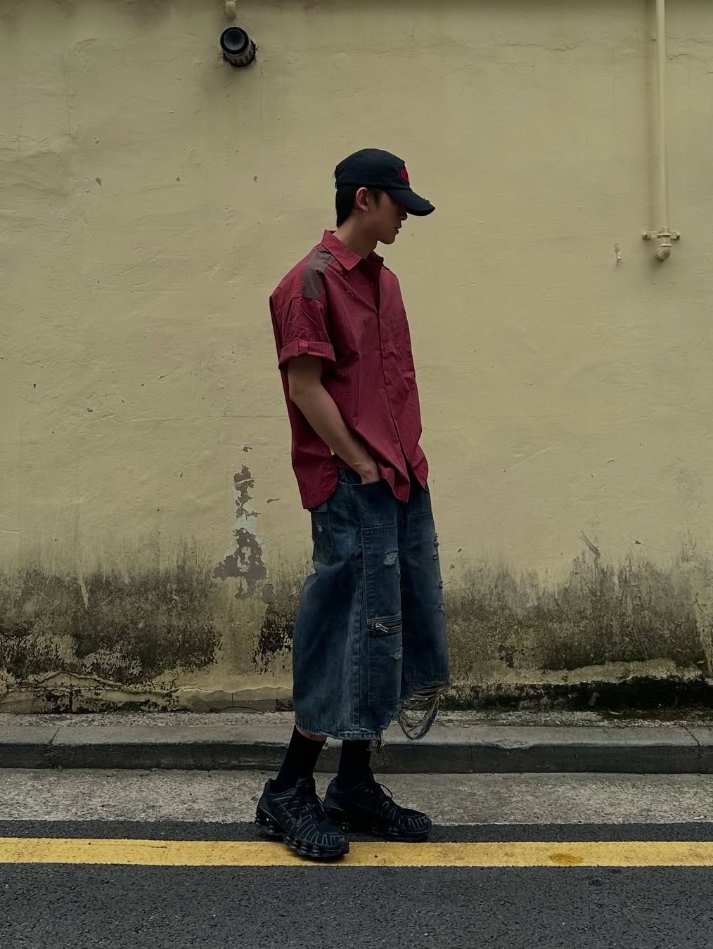 MAINBOOTH Patchwork Roll-up Shirt Red 착용 스타일 - 4