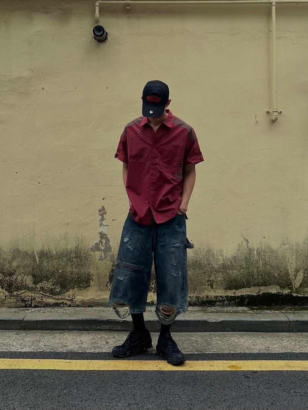 MAINBOOTH Patchwork Roll-up Shirt Red 착용 스타일 - 2