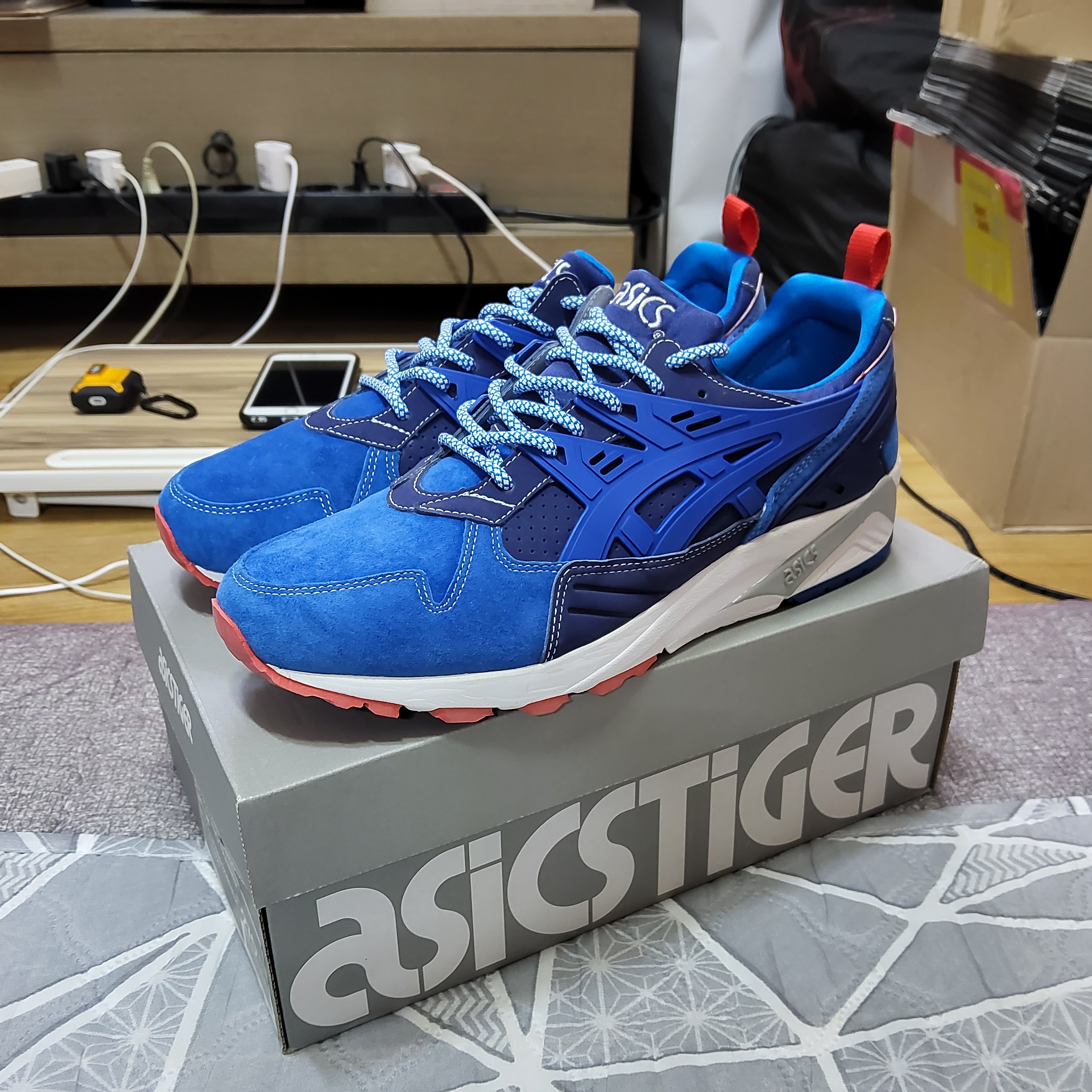 Asics x Mita Gel-Kayano Trainer Trico 착용 스타일 - 2