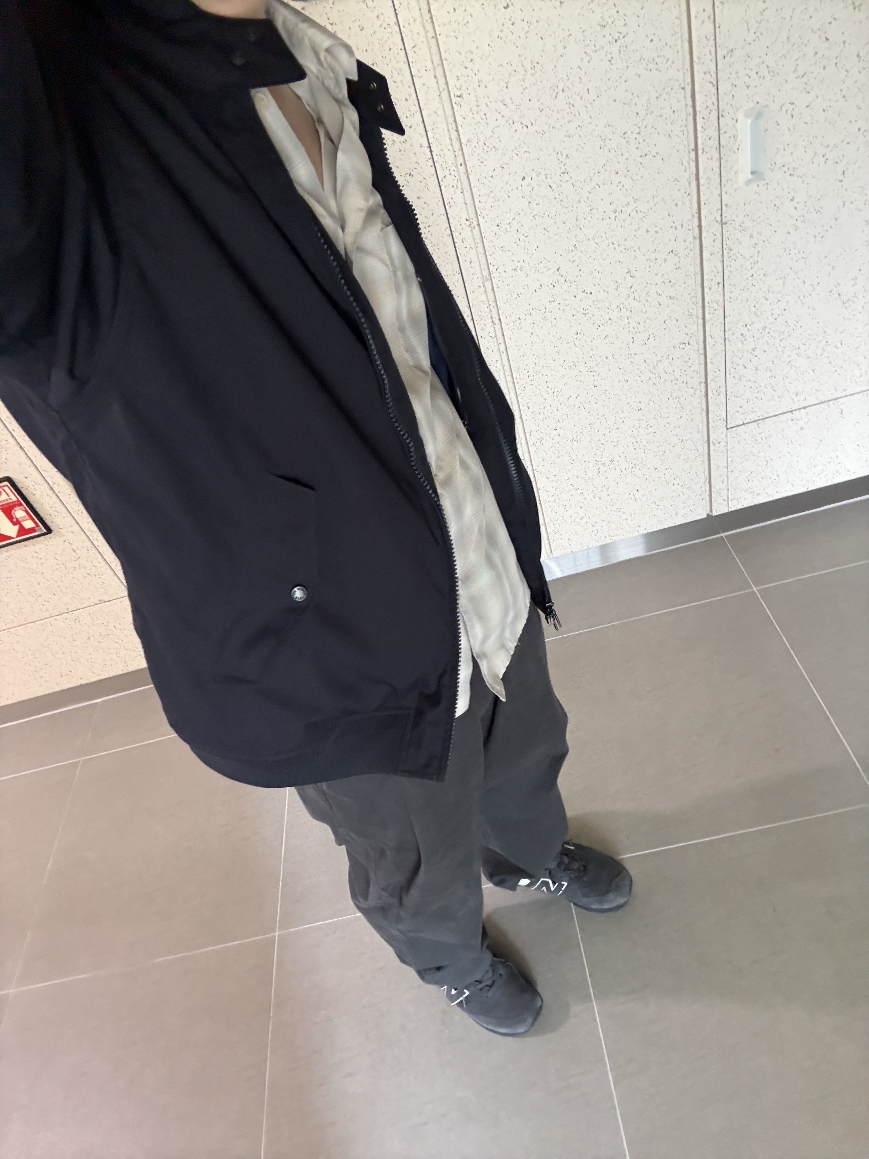 New Balance x Comme des Garcons Junya Watanabe Man 574 Suede Grey Off White 착용 스타일 - 2