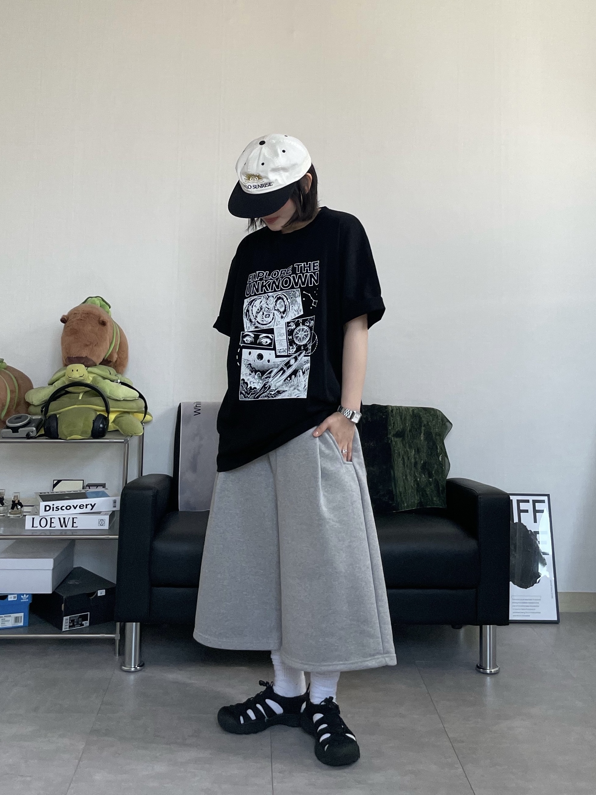 Hello Sunrise  Two Tone Washed OG Logo 6panel Cap Off White & Black 착용 스타일 - 2