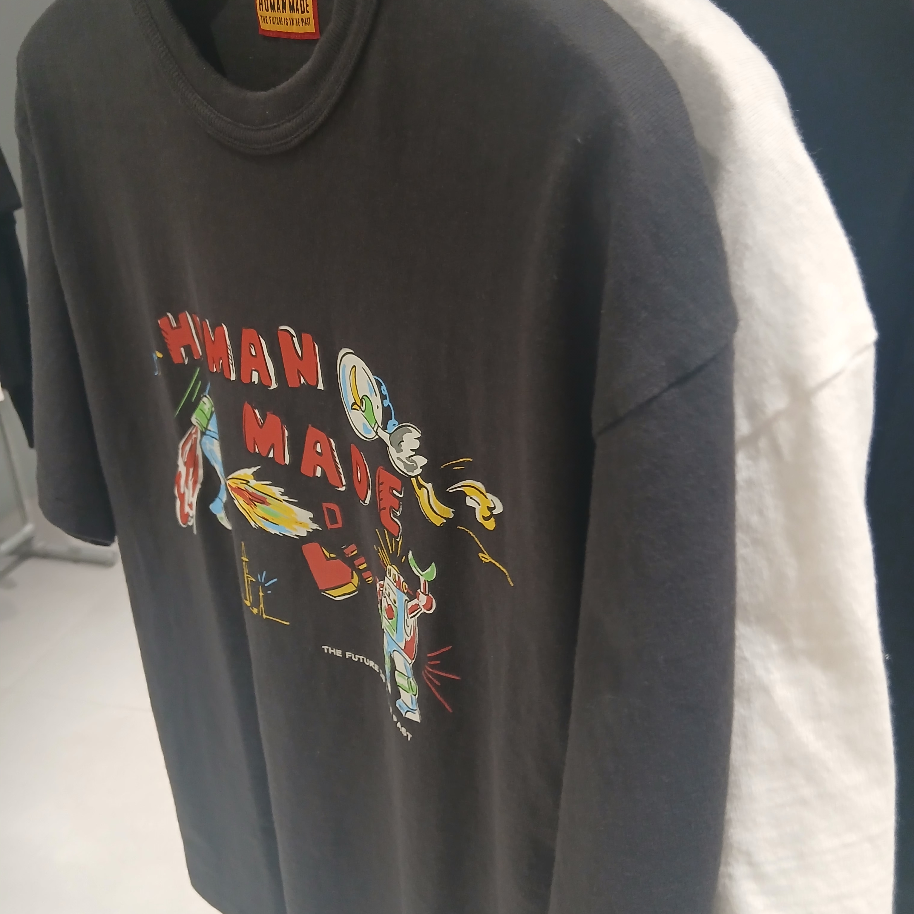 Human Made Graphic T-Shirt White, Human Made Graphic T-Shirt Black 착용 스타일 - 7