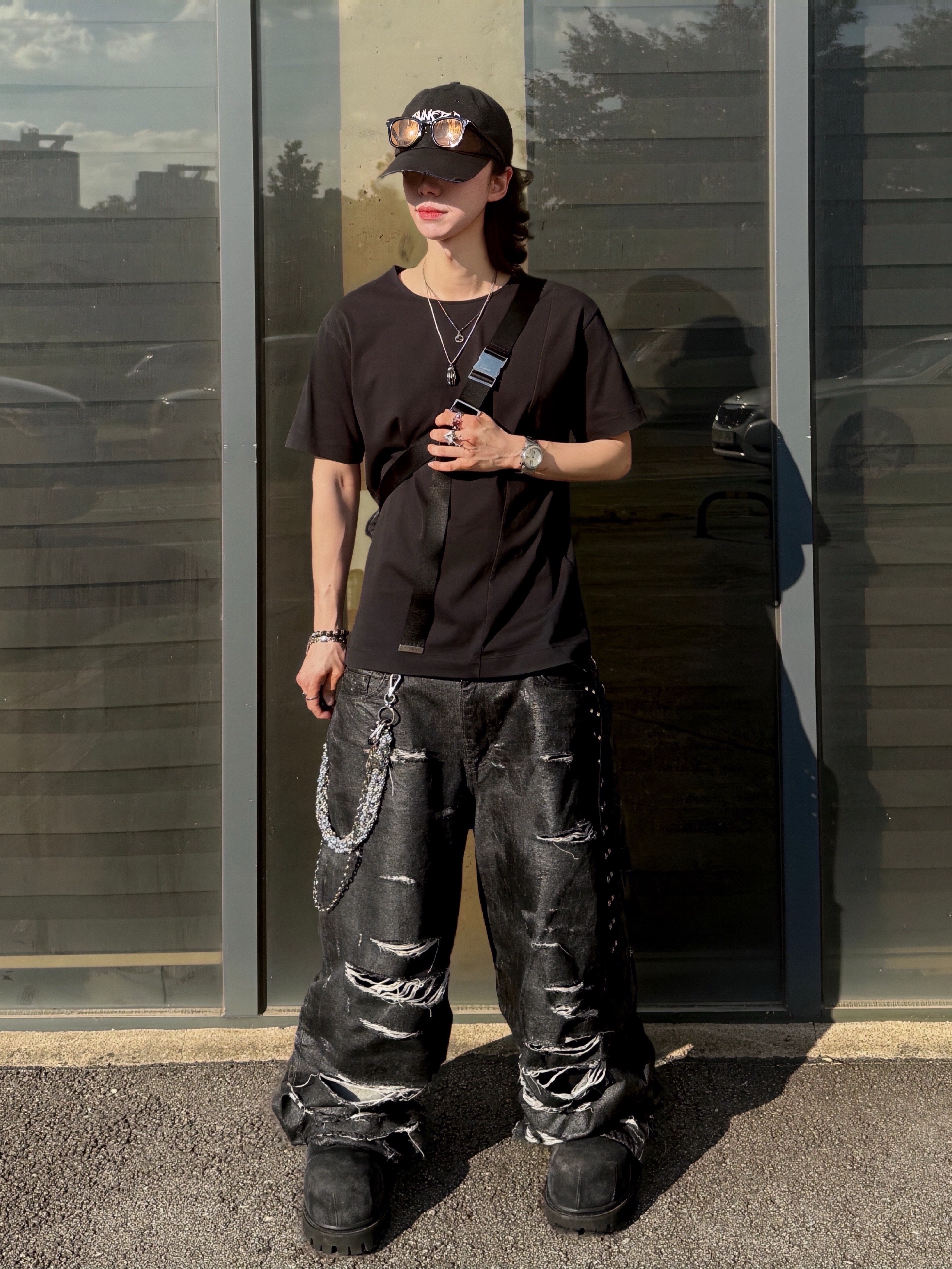 emostanceclub Multi Distressed Coating Jeans Black, Balenciaga Stomper Bootie Black 착용 스타일 - 5