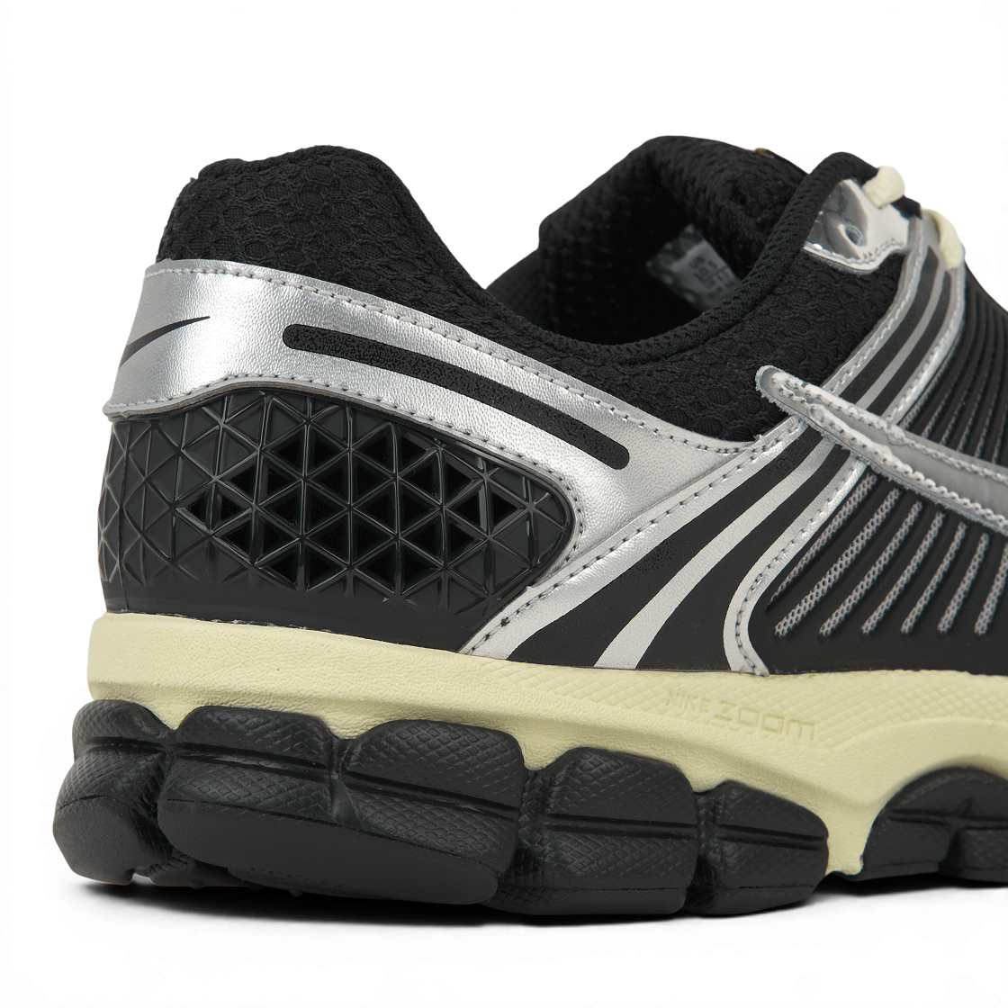나이키 줌 보메로 5 블랙 메탈릭 실버(Nike Zoom Vomero 5 Black Metallic Silver) - 8