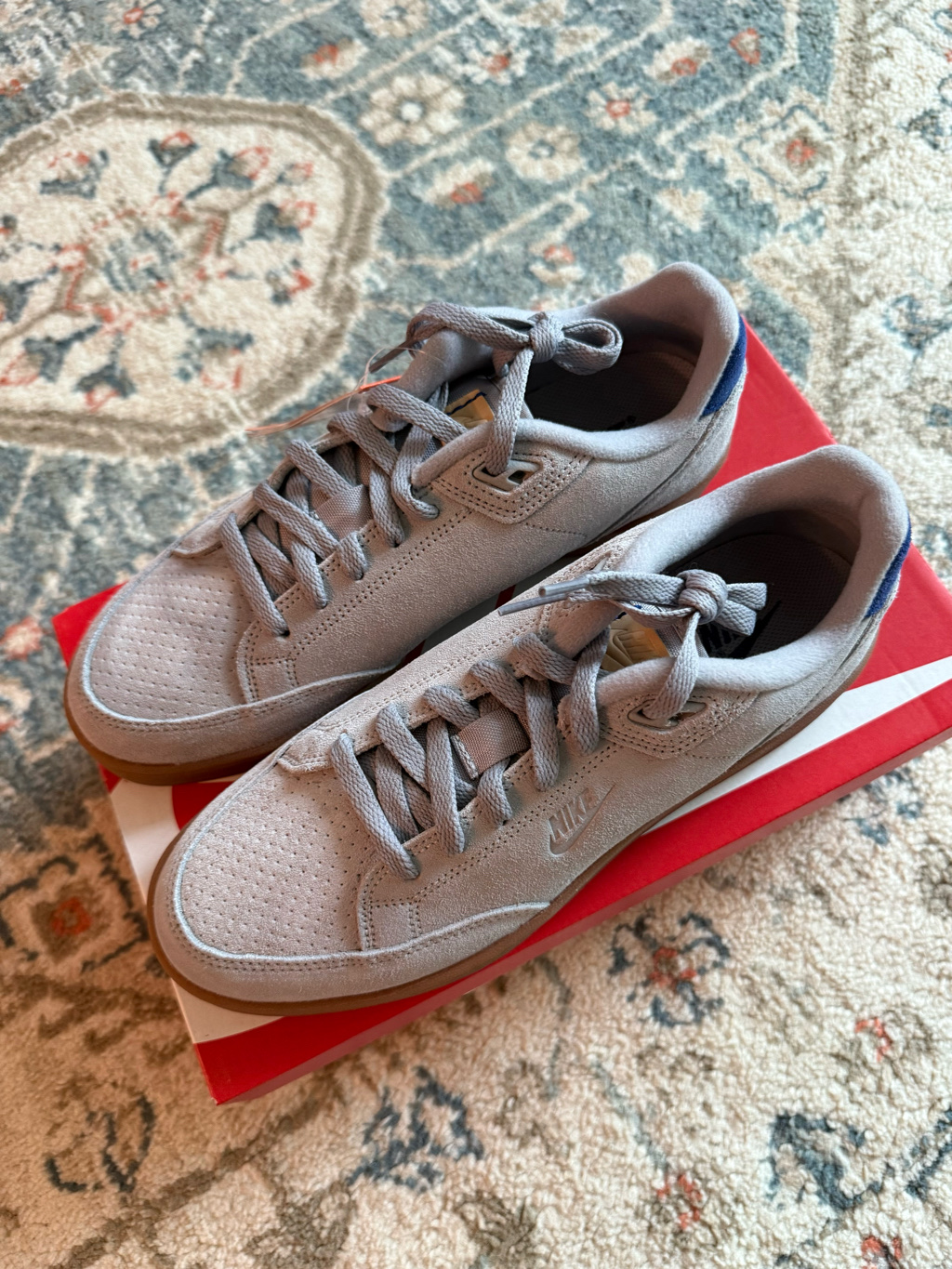 Nike Grandstand 2 Atmosphere Grey Gum Medium Brown 착용 스타일 - 2