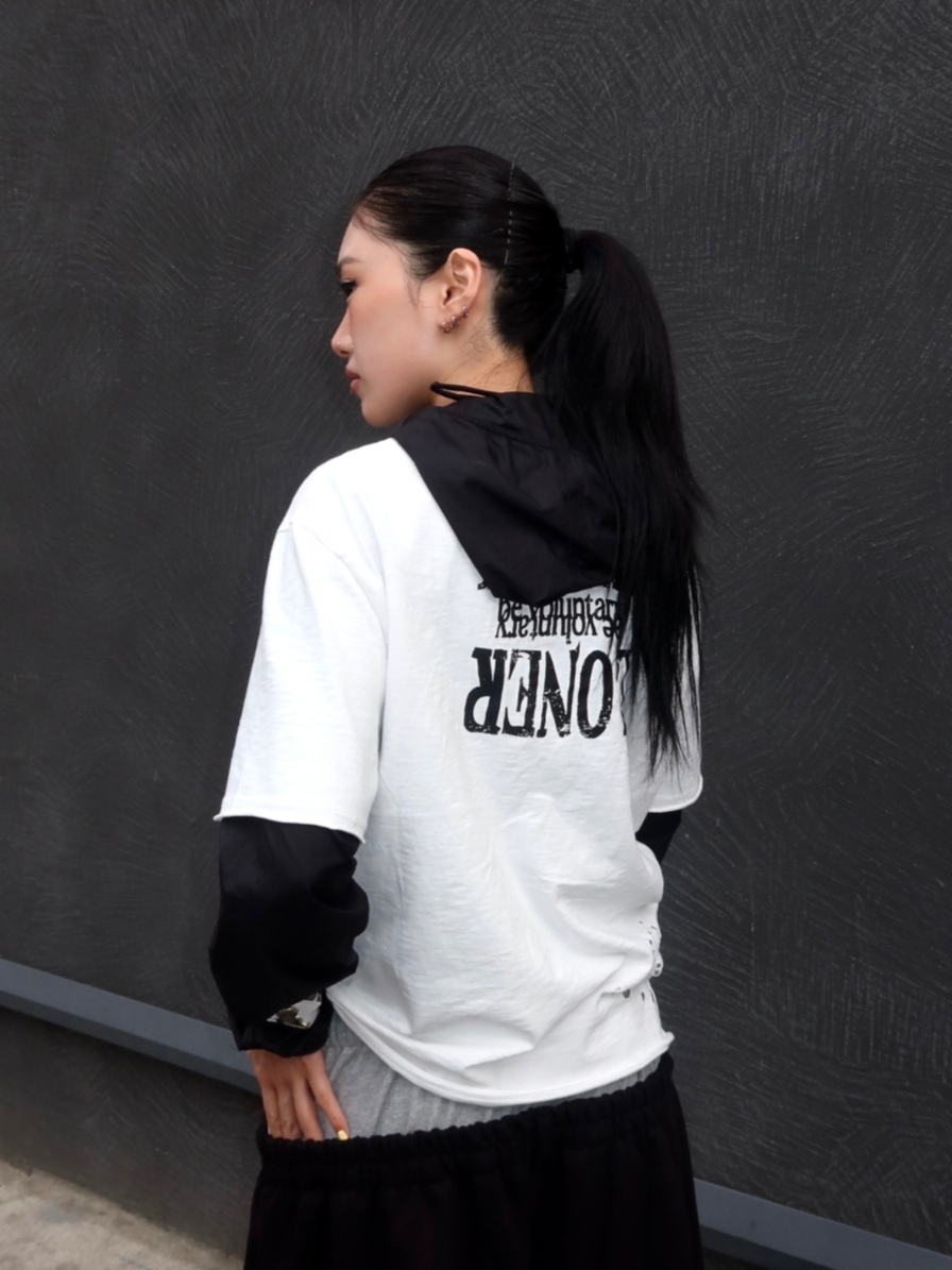 ROARINGRAD Cross Damage Slub T-Shirt White 착용 스타일