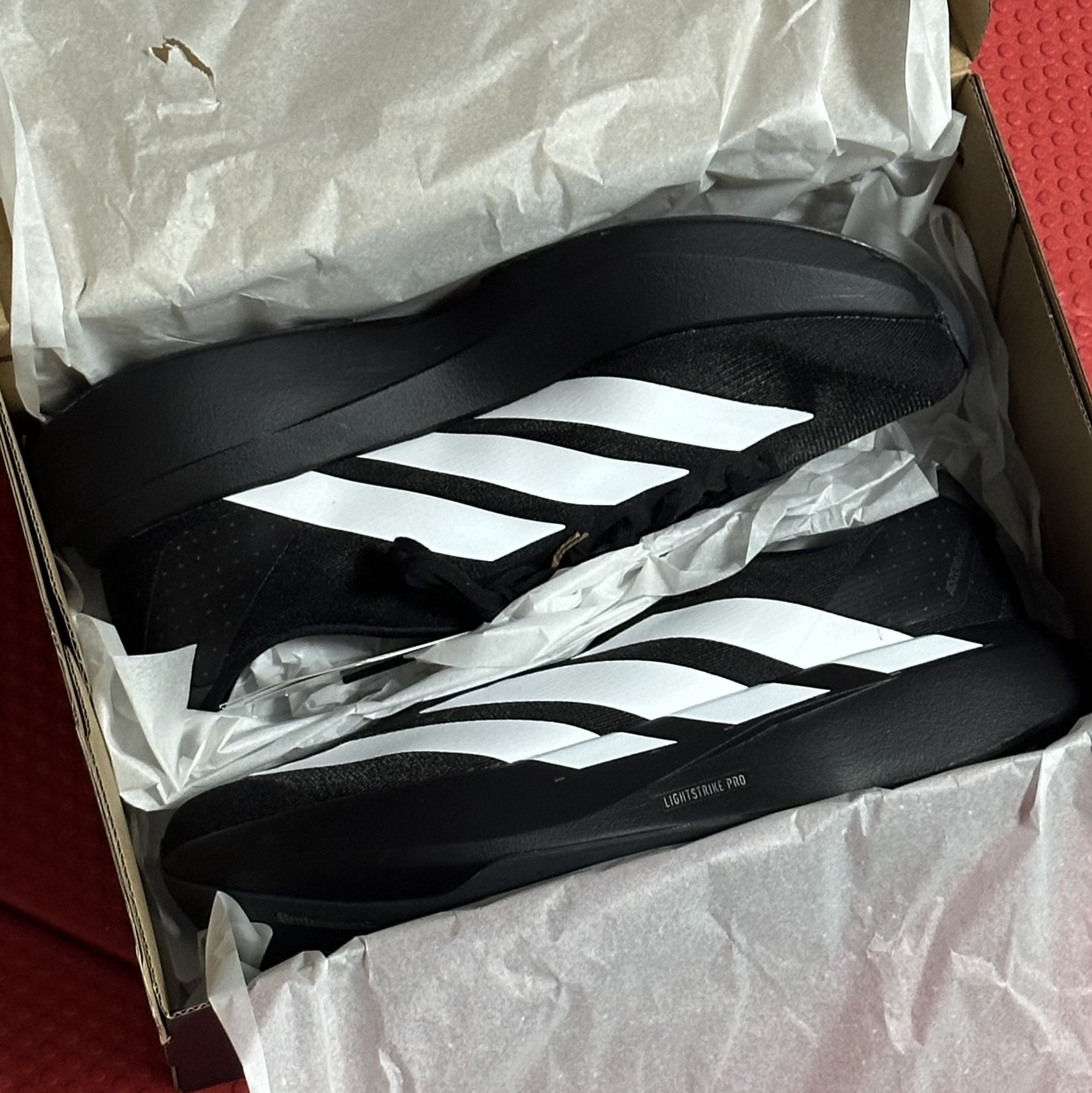 Adidas Adizero EVO SL Core Black Cloud White 착용 스타일