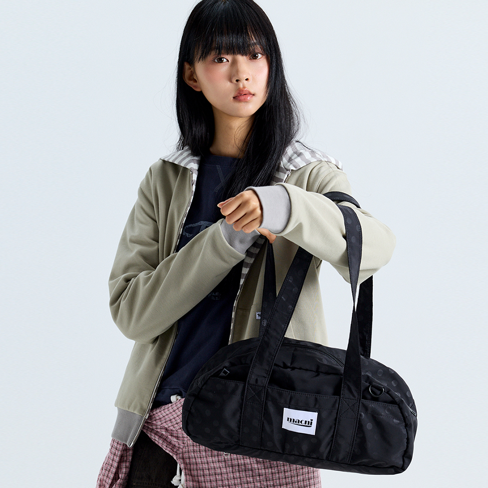 마크니 더플 숄더백 도트 블랙(MACNI Duffle Shoulder Bag Dot Black) - 3