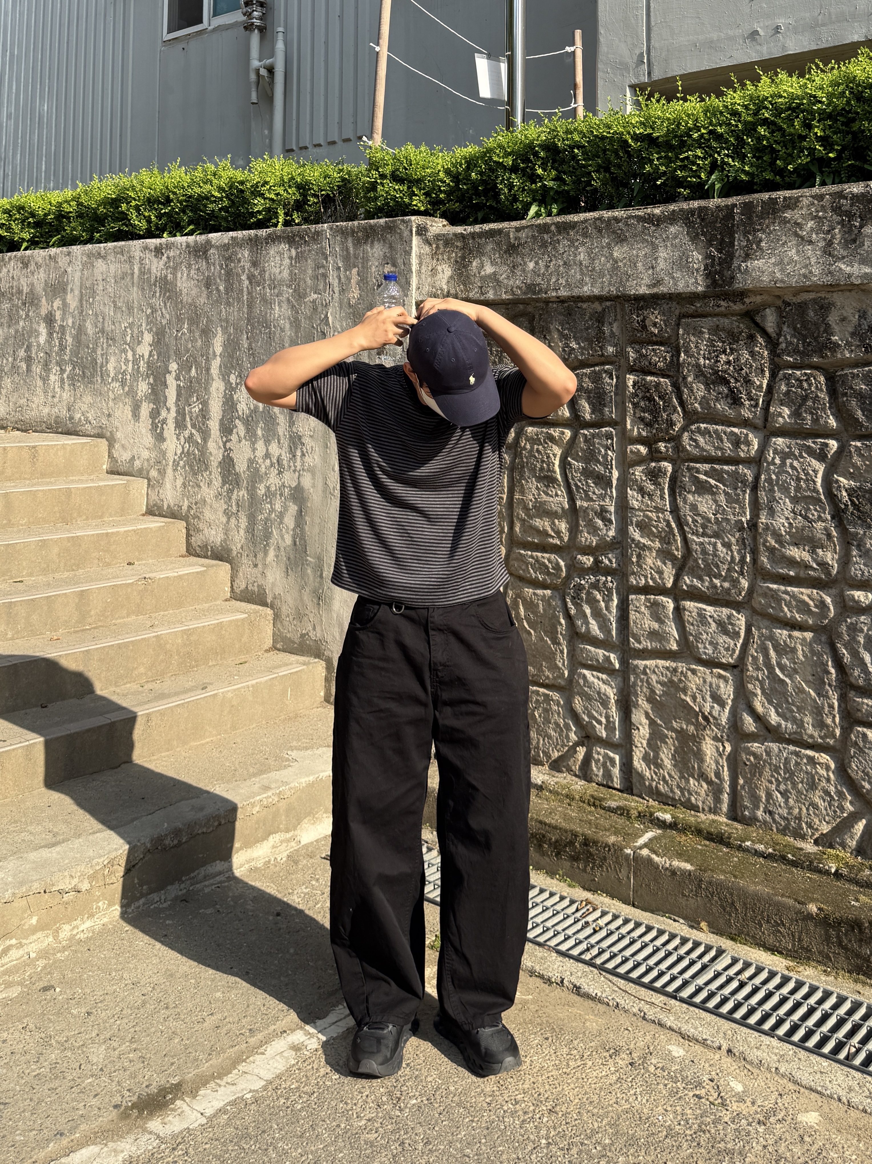 [10%적립] Polo Ralph Lauren Stretch Cotton Twill Ball Cap Navy - 26SS, On Running x Post Archive Faction (Paf) Cloudventure Peak All Black 착용 스타일 - 2