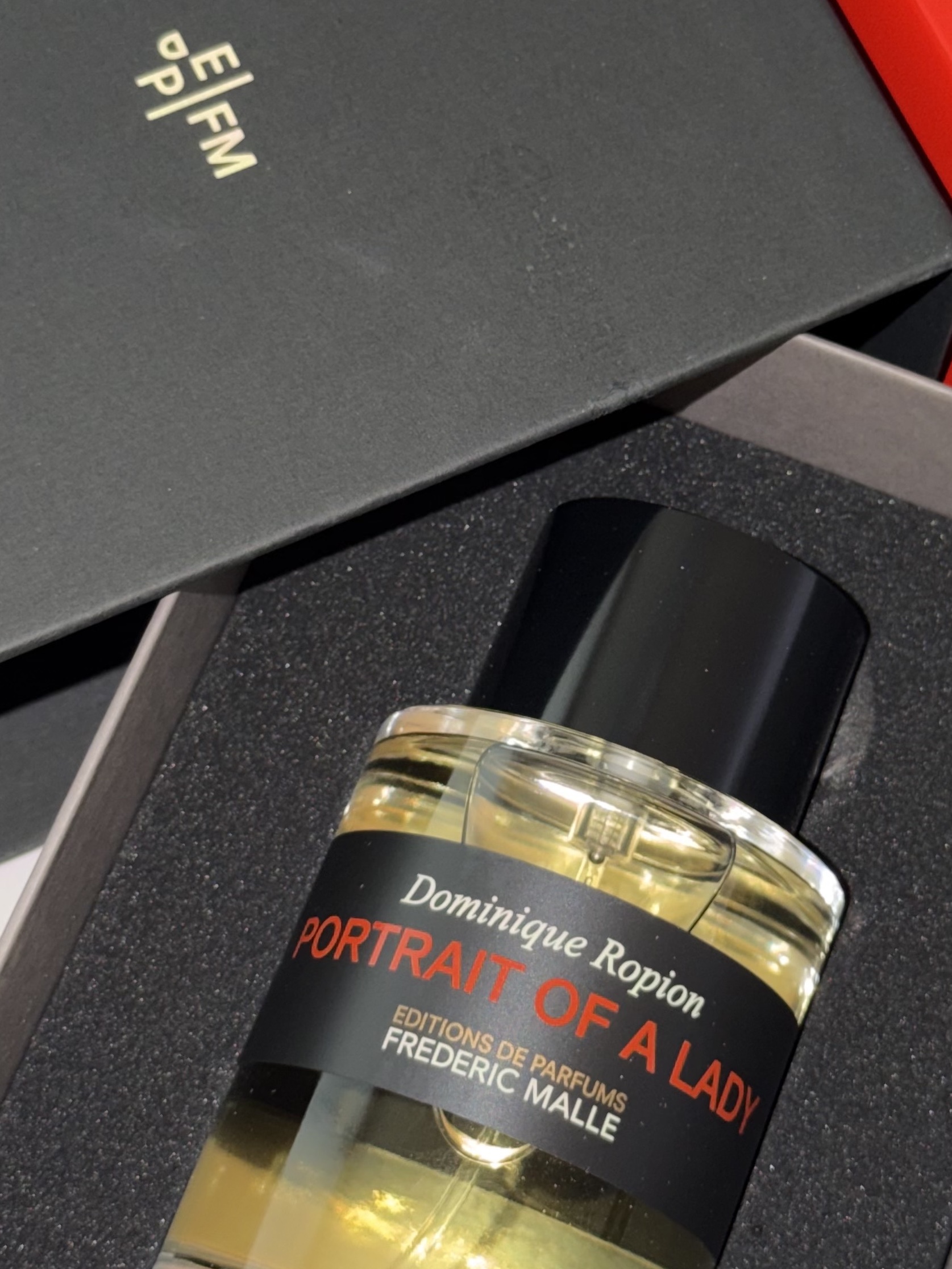 Frederic Malle Portrait of A Lady 100ml Spray 착용 스타일