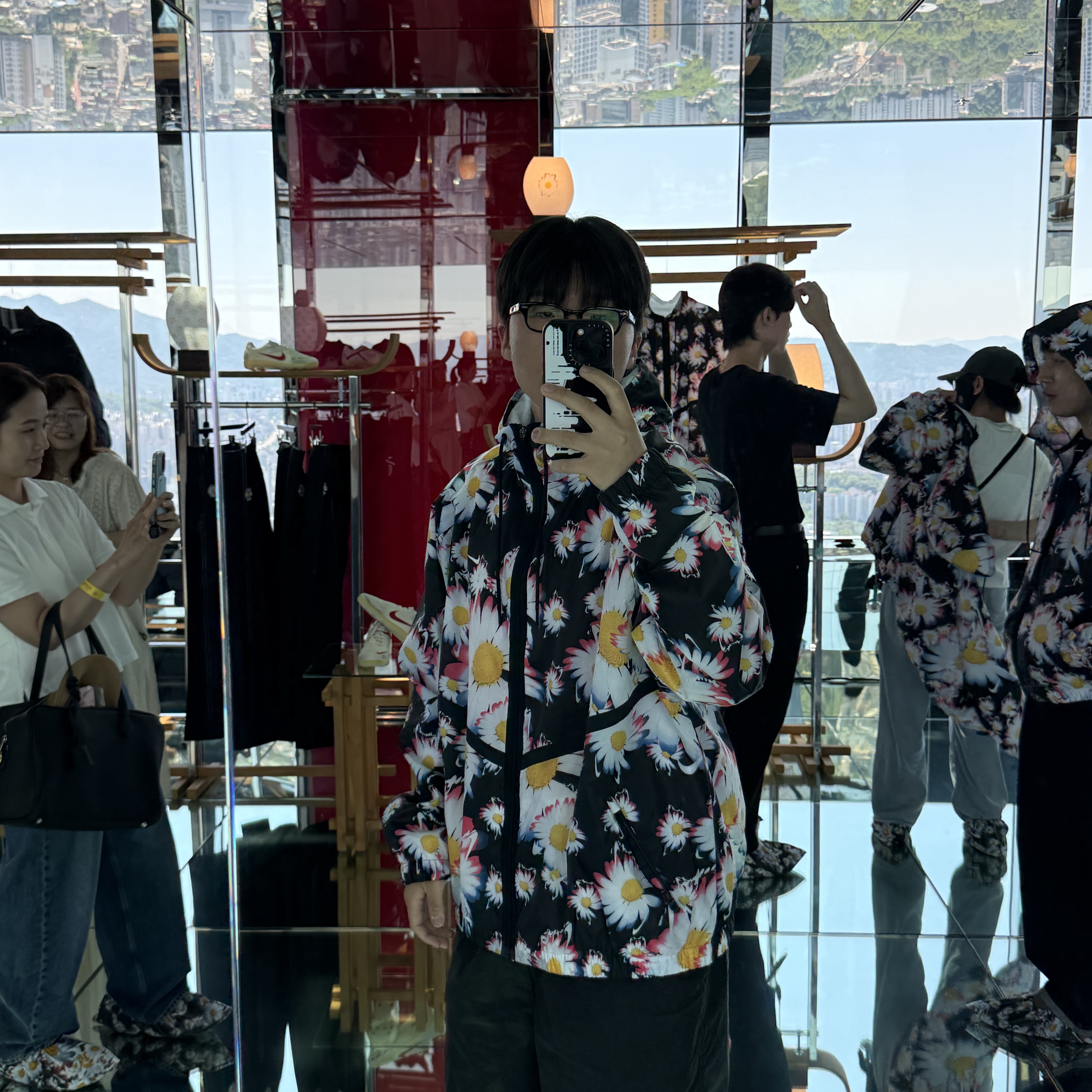 Nike x Peaceminusone Korea Anthem Jacket Black (IH1622-010) (Non Marking Ver.) 착용 스타일 - 1