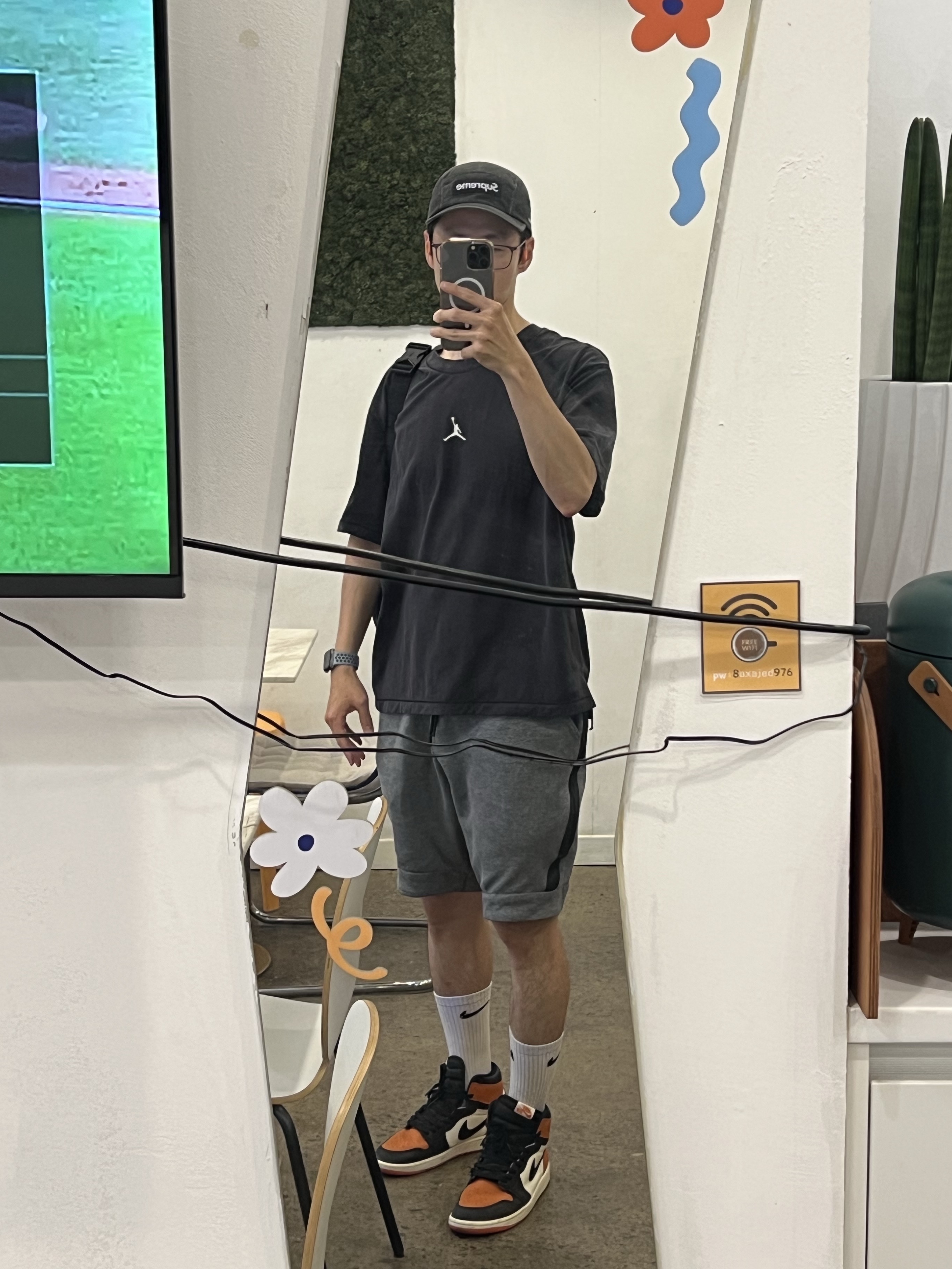 Supreme Military Camp Cap Black - 26SS, Jordan Sport Dri-Fit T-Shirt Black - Asia 착용 스타일