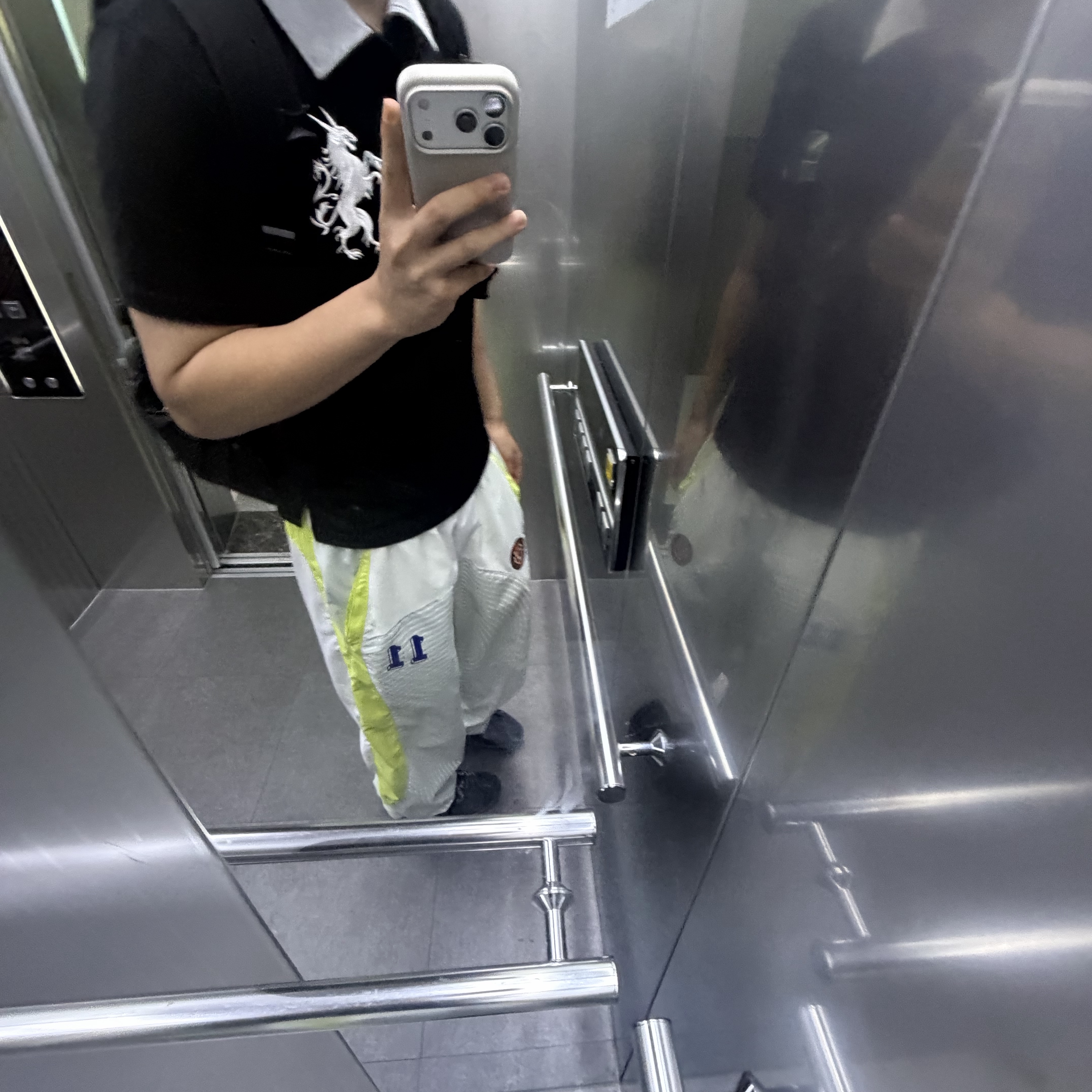 Supreme S Logo Track Pants Light Mint - 24FW, Nike x Supreme Air Max 98 TL Black 착용 스타일 - 4