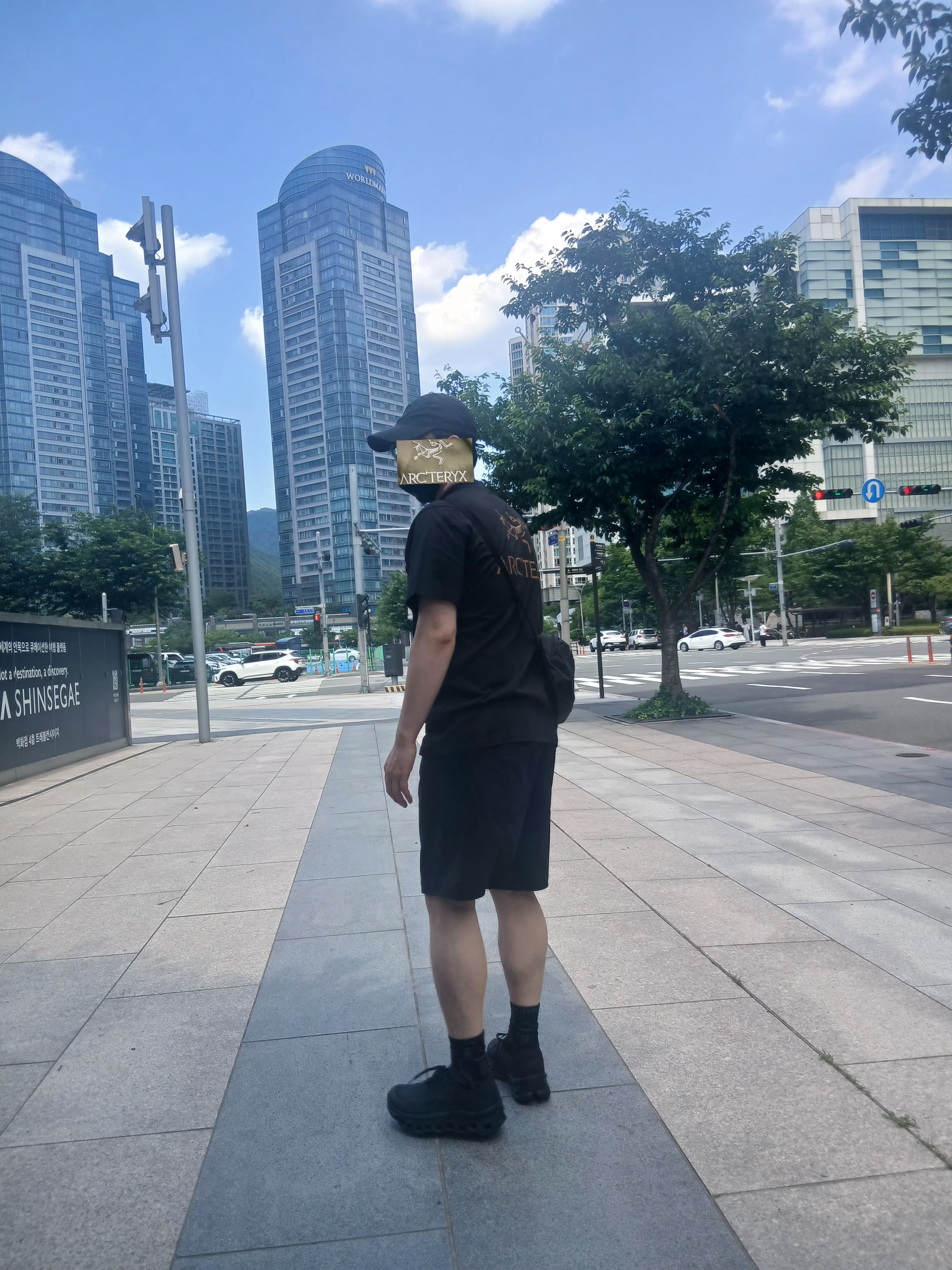 On Running x Post Archive Faction (Paf) Cloudmonster 2 Black Magnet, Stone Island 9100011 Nylon Metal in Econyl Baseball Cap with Drawcord Compass Embroidery Black 착용 스타일 - 2