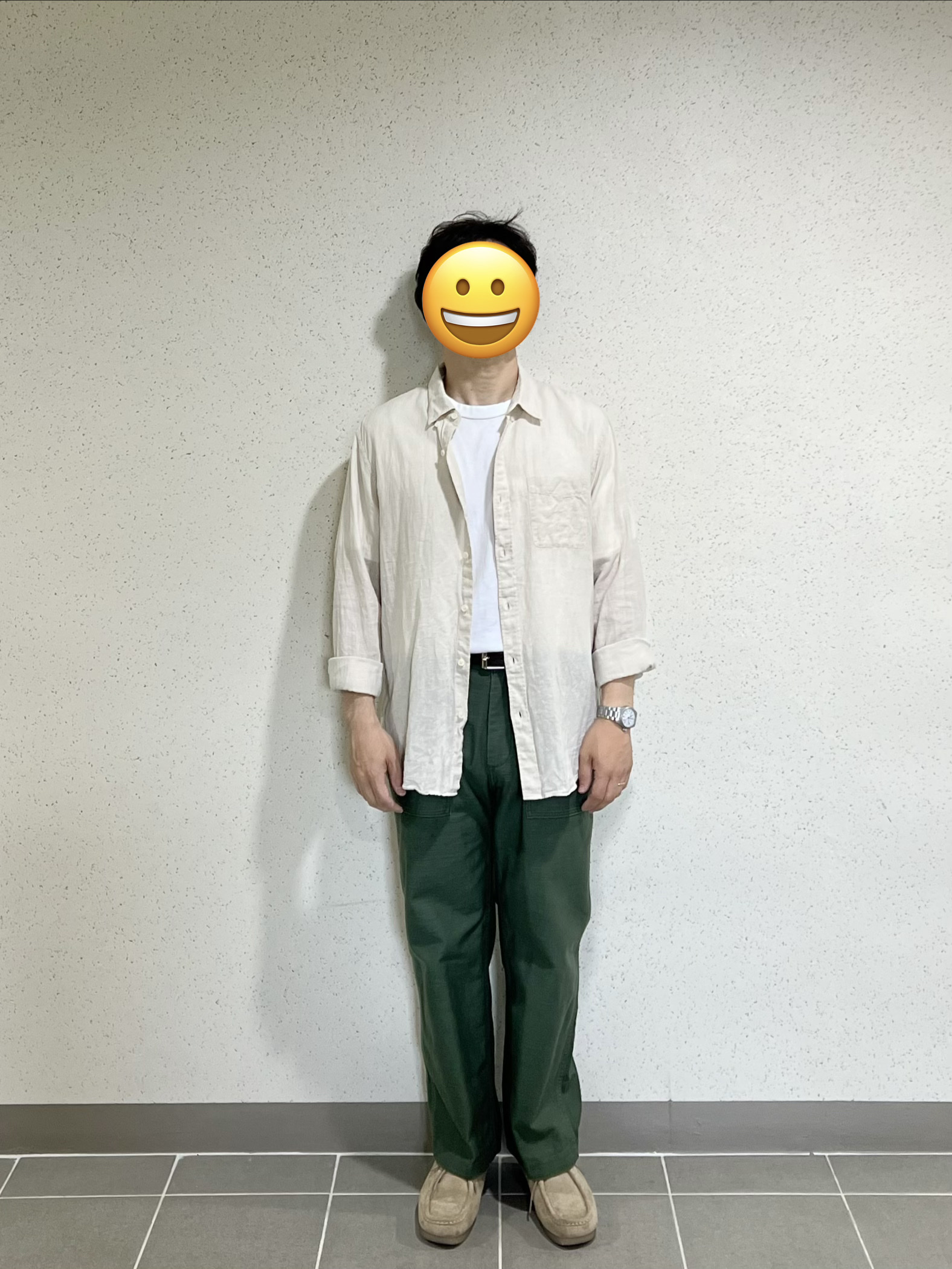 GU Moccasin Shoes Beige, Hamilton Khaki Field Mechanical 38mm Stainless Steel White 착용 스타일 - 1
