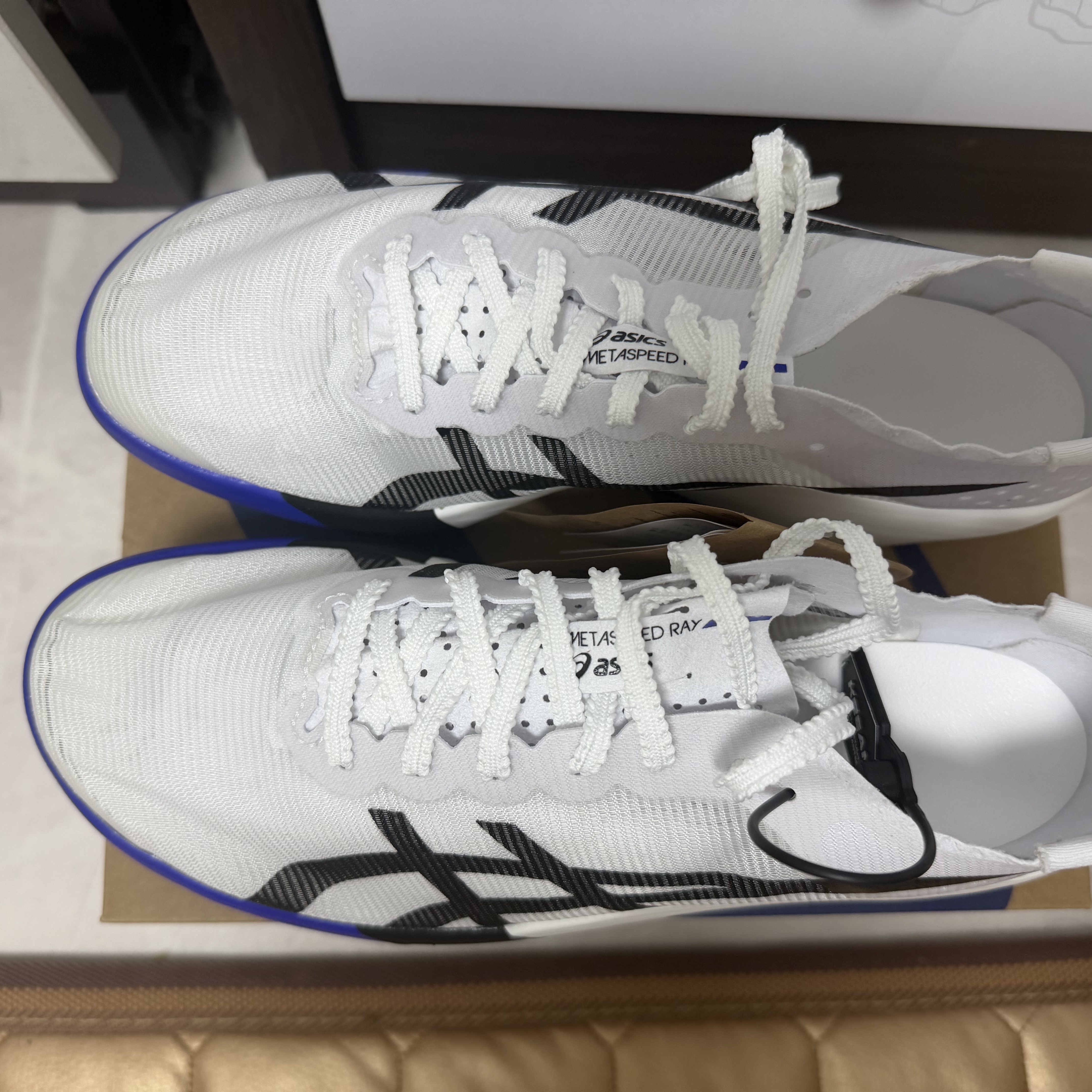 Asics Metaspeed Ray White Cobalt Burst 착용 스타일 - 2
