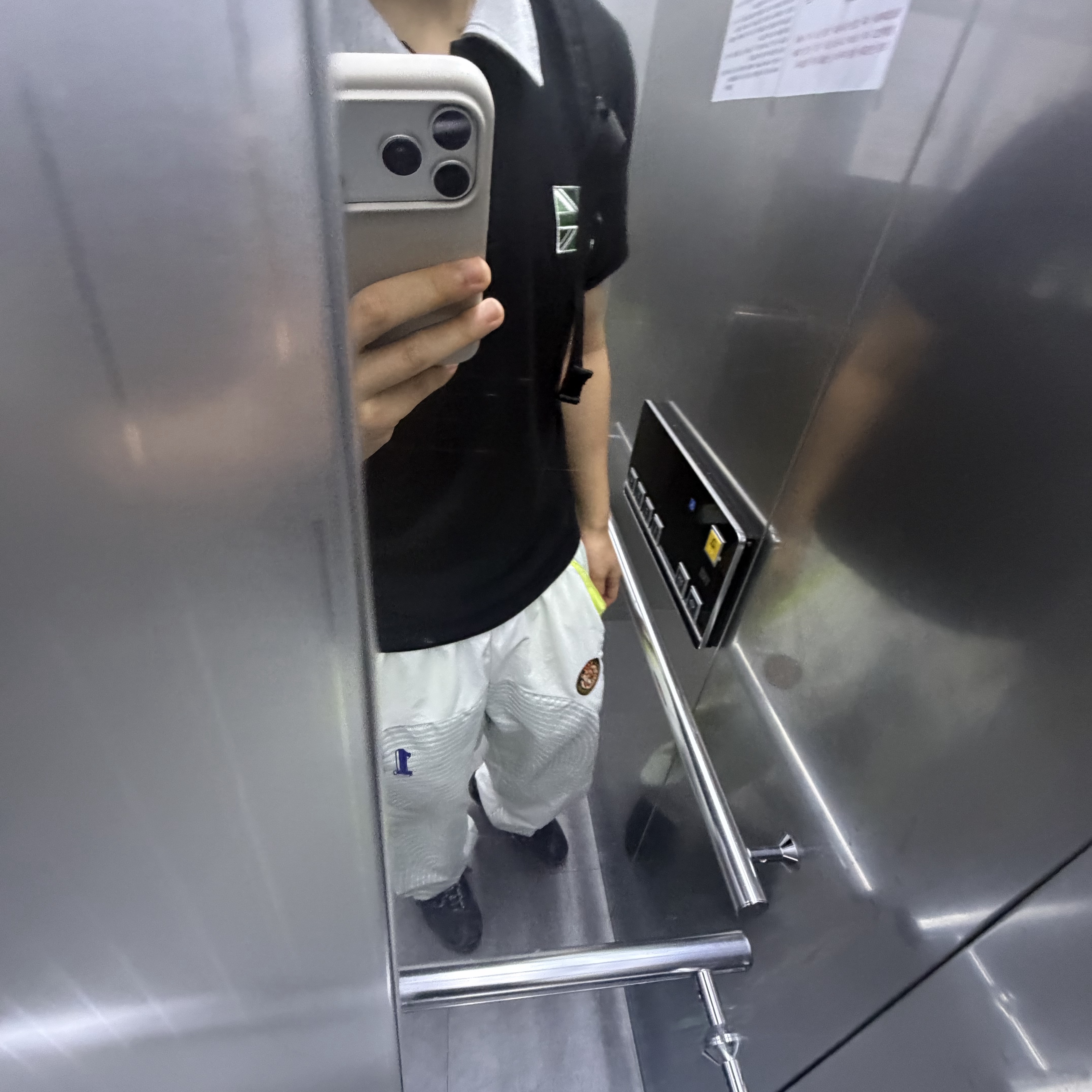 Supreme S Logo Track Pants Light Mint - 24FW, Nike x Supreme Air Max 98 TL Black 착용 스타일 - 2