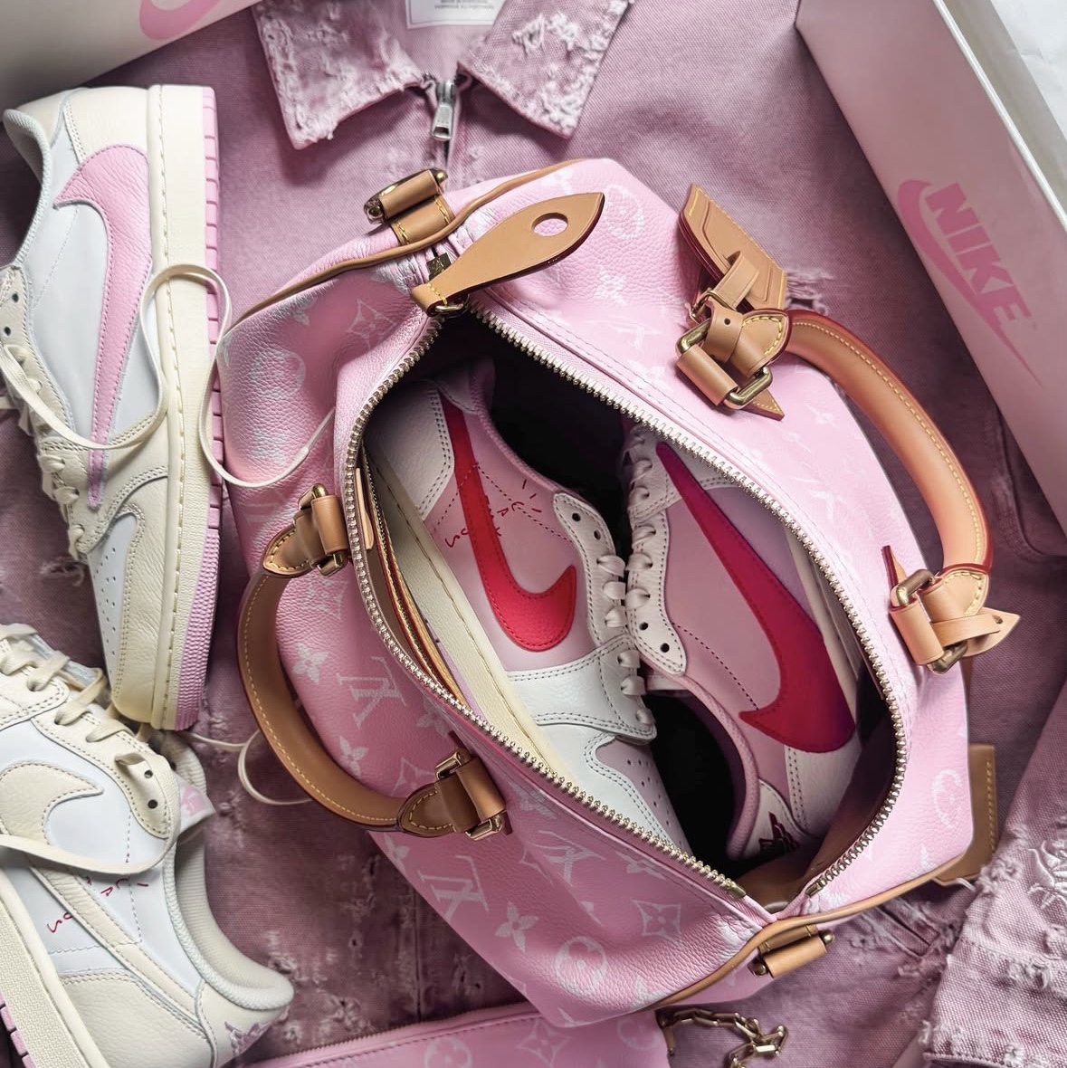 Jordan 1 x Travis Scott Retro Low OG SP Sail Tropical Pink, Jordan 1 x Travis Scott Retro Low OG SP Muslin Shy Pink 착용 스타일