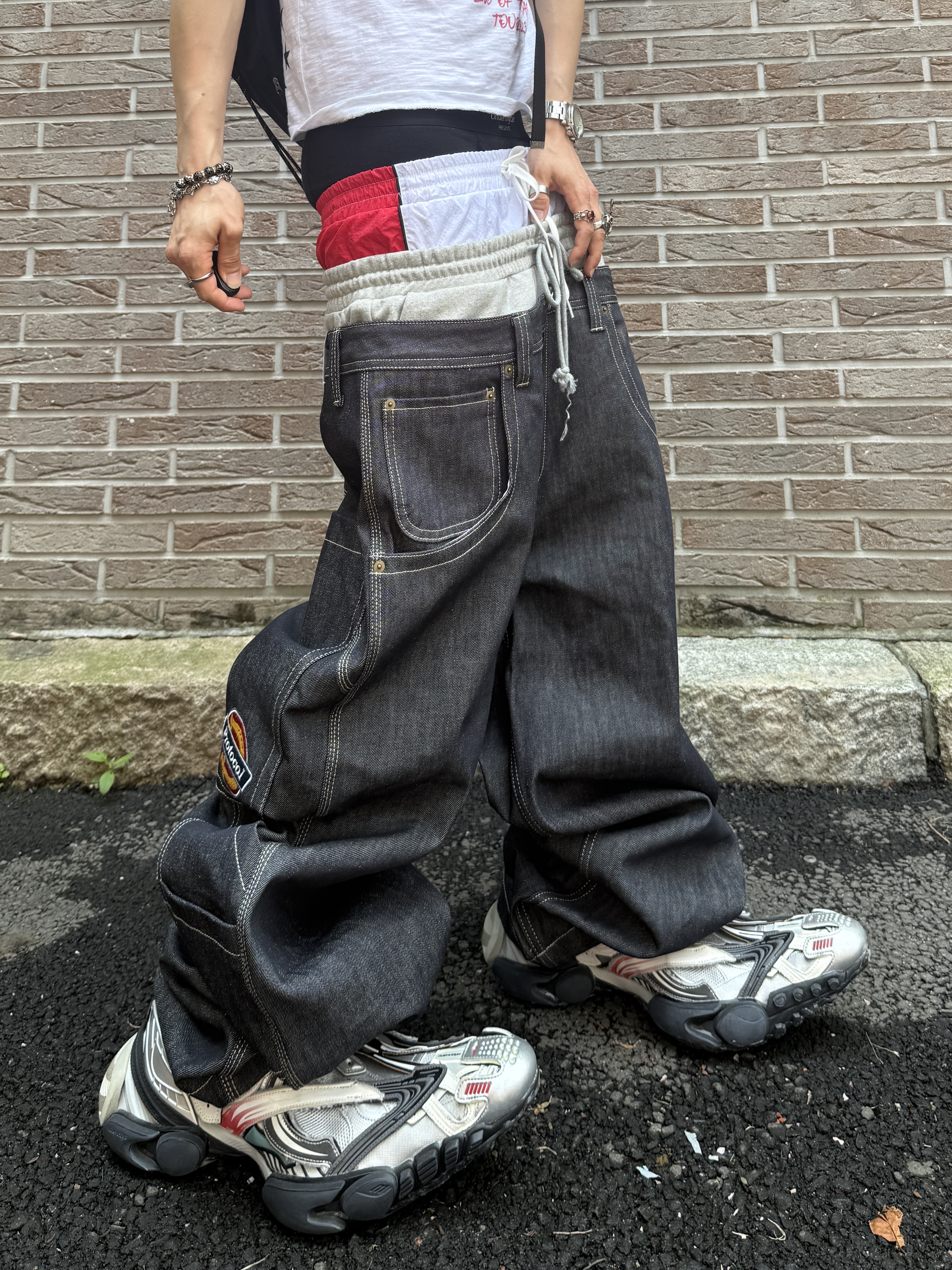 Balenciaga Reptile Sneaker Multicolor, Protocol Index 3 Layered Denim Pants Indigo Blue 착용 스타일 - 1
