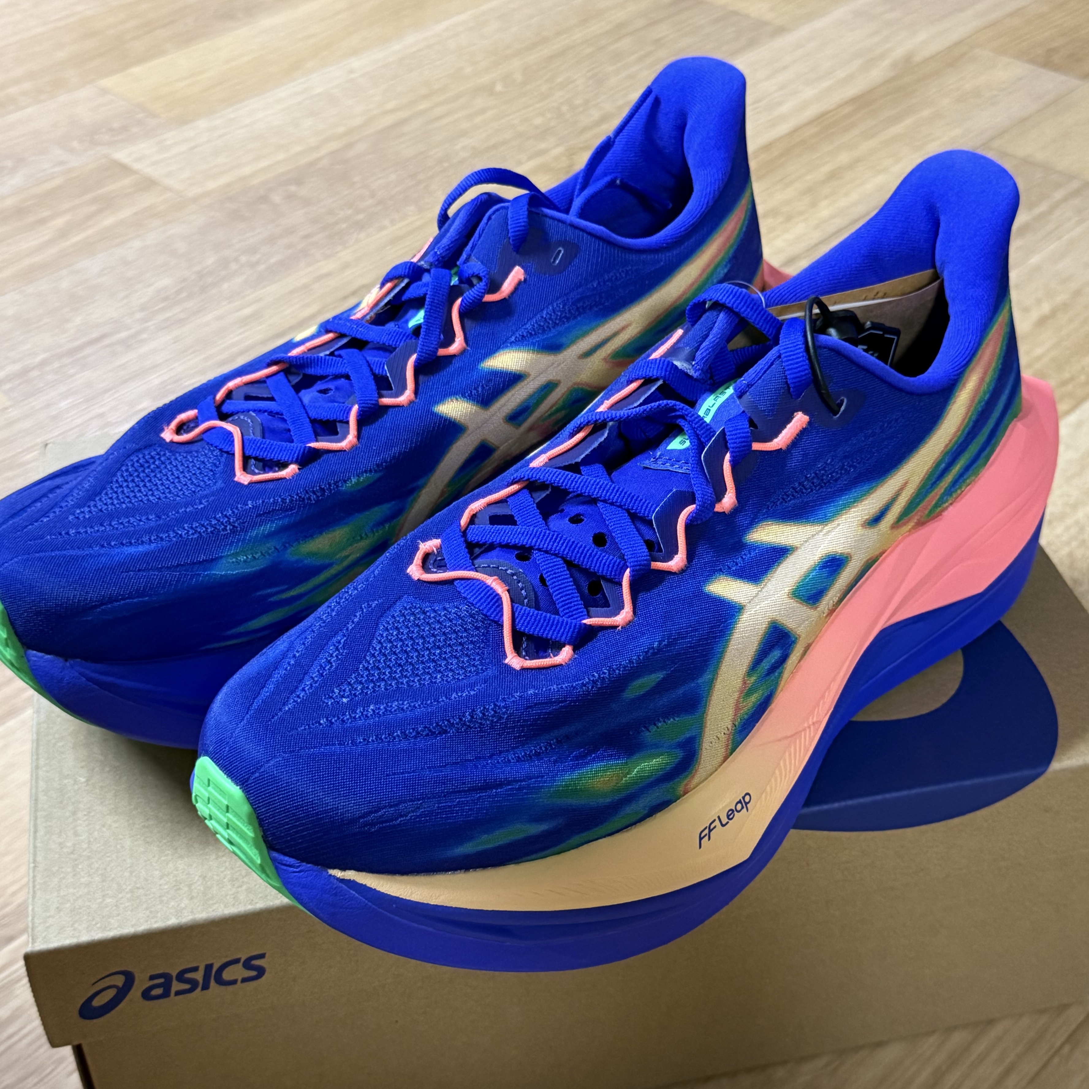 Asics Superblast 3 Cobalt Burst Light Orange 착용 스타일 - 2