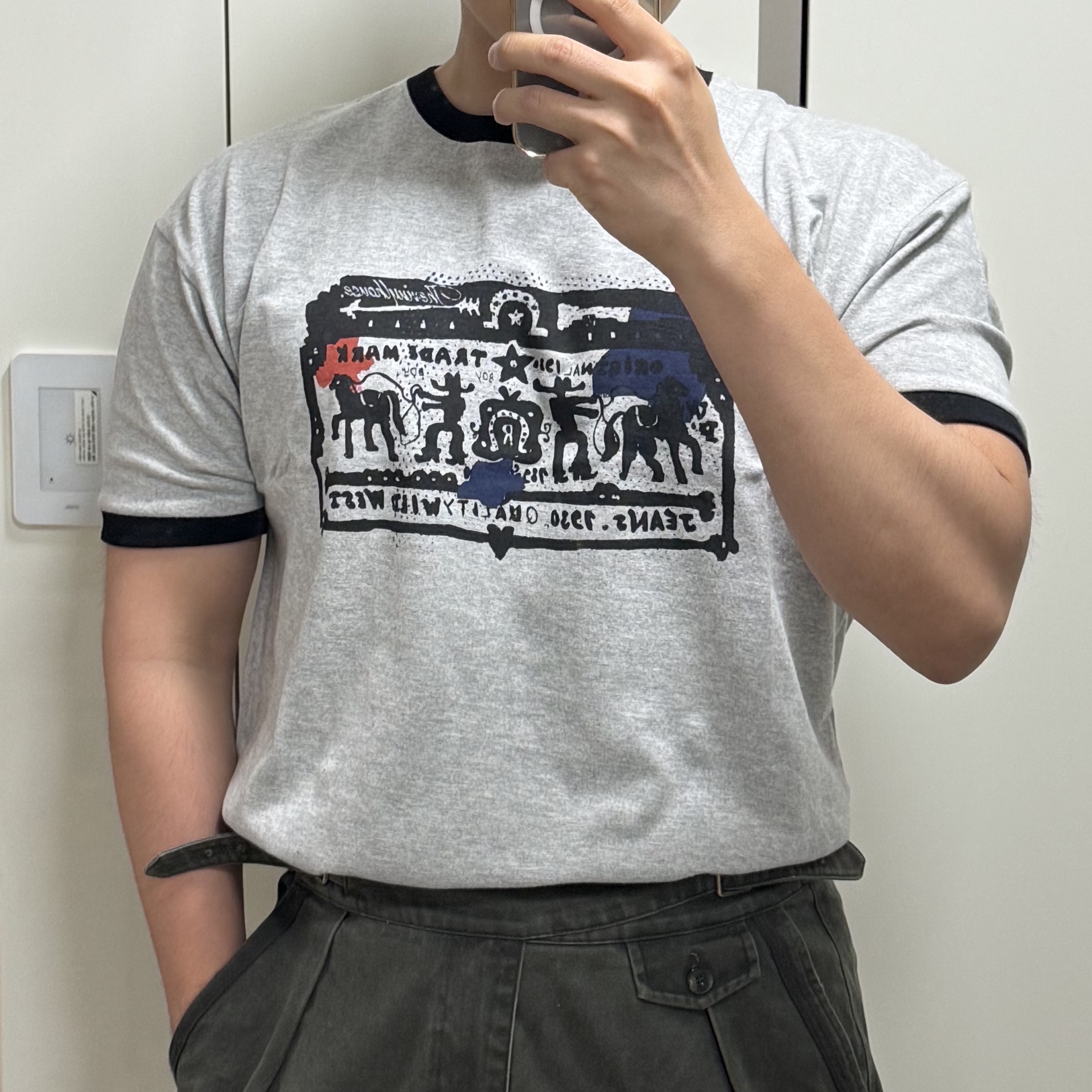 Thevinylhouse Cowboy Pictogram Ringer Tee Grey 착용 스타일