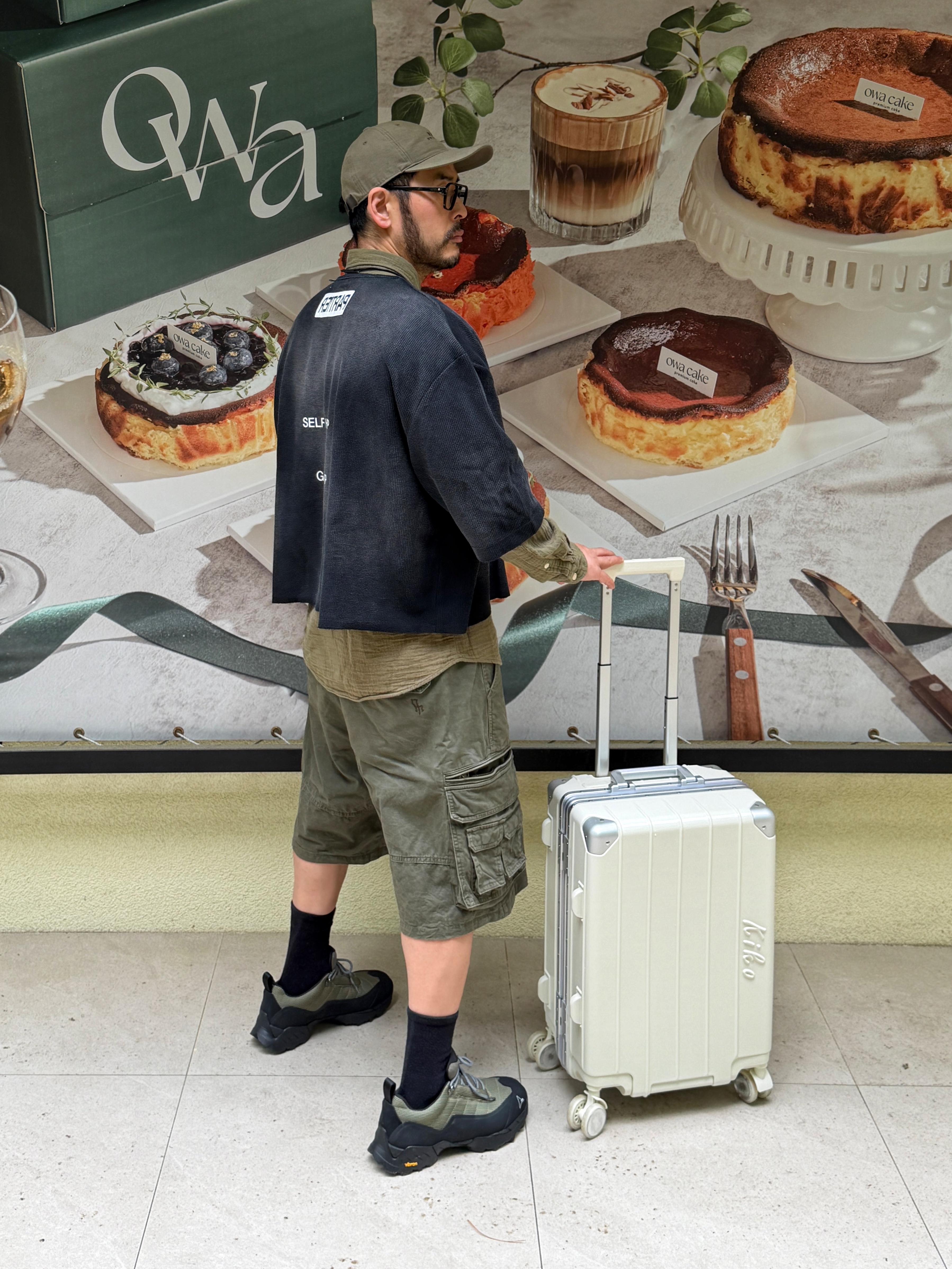 Roa Hiking Katharina Olive Black, NOMANUAL Washed Cargo Shorts Olive 착용 스타일 - 4