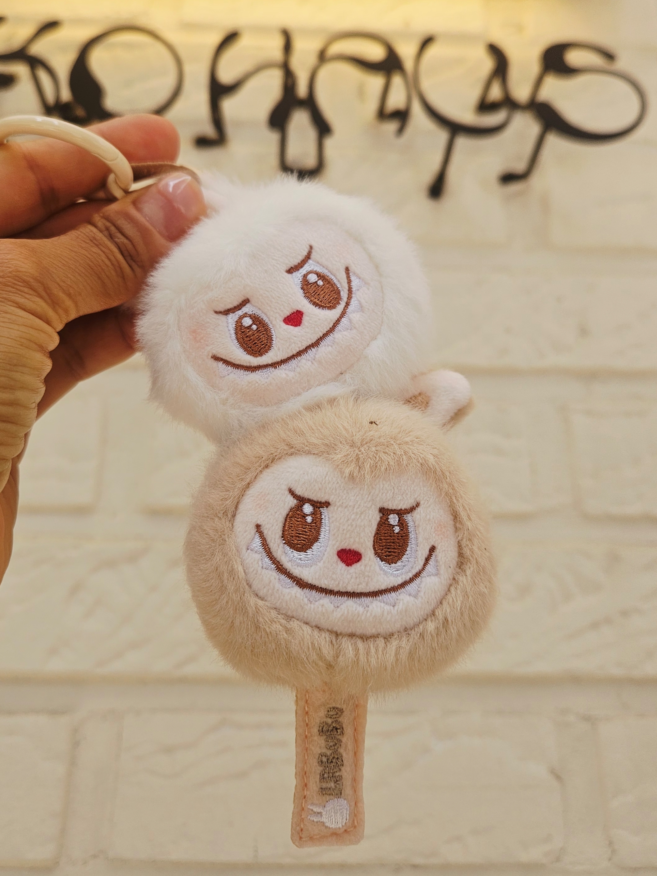 Pop Mart Labubu Fish Cake Skewer Doll Keyring - Seongsu Labubu Wacky Mart Pop-Up Store Exclusive 착용 스타일 - 2