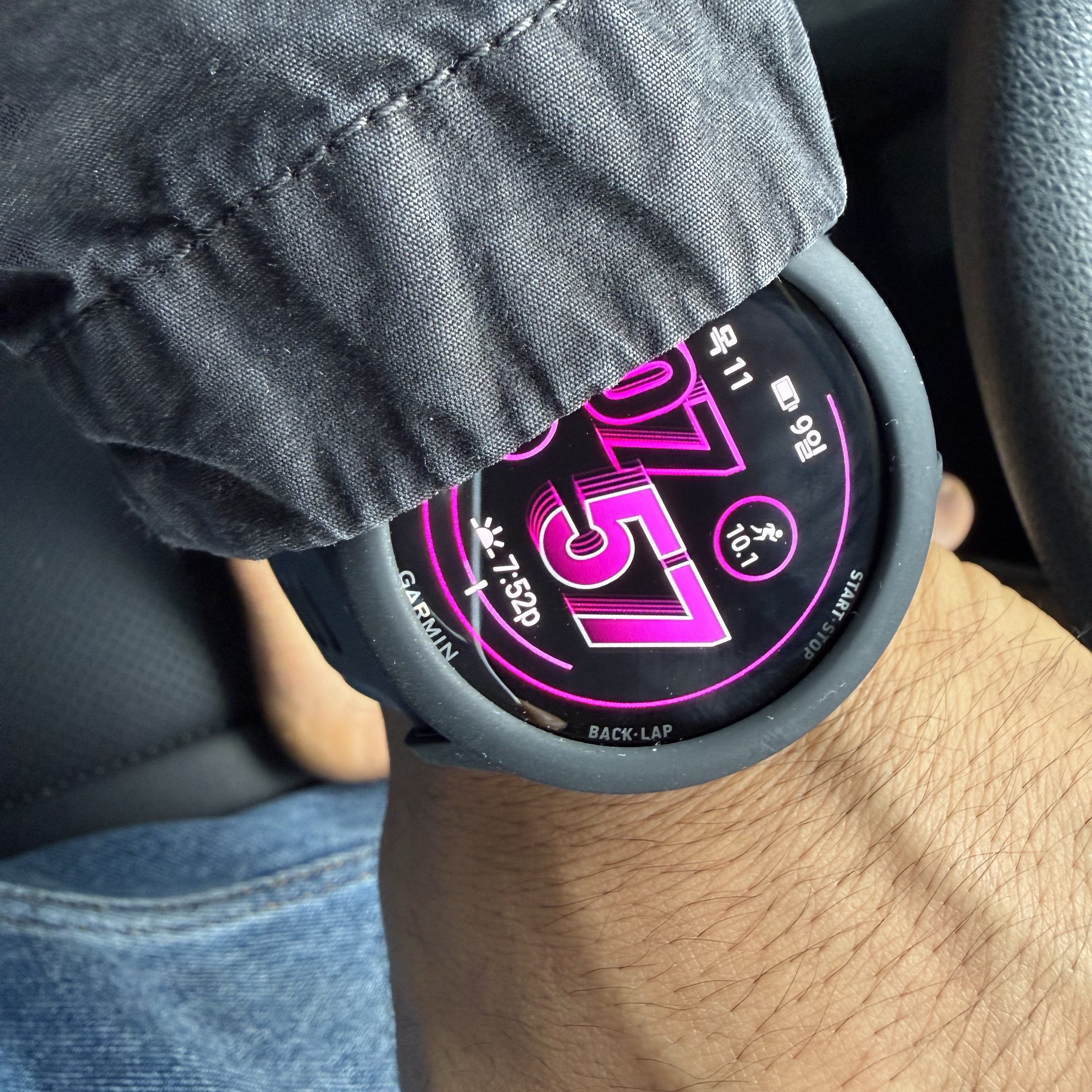 [10% 적립] Garmin Forerunner 570 GPS 47mm Black (WiFi) 착용 스타일