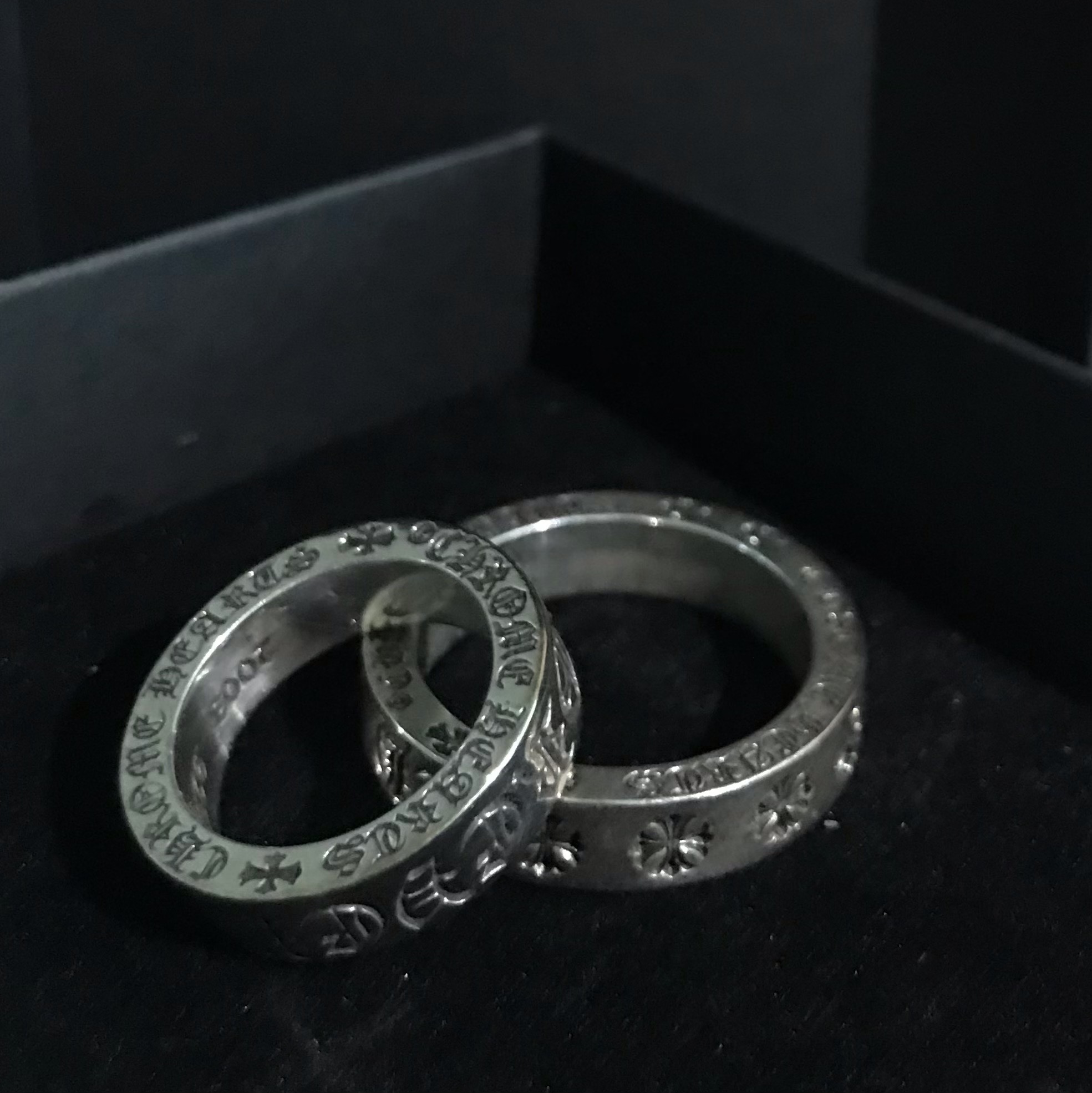 Chrome Hearts Spacer Forever Ring 6mm Silver 착용 스타일