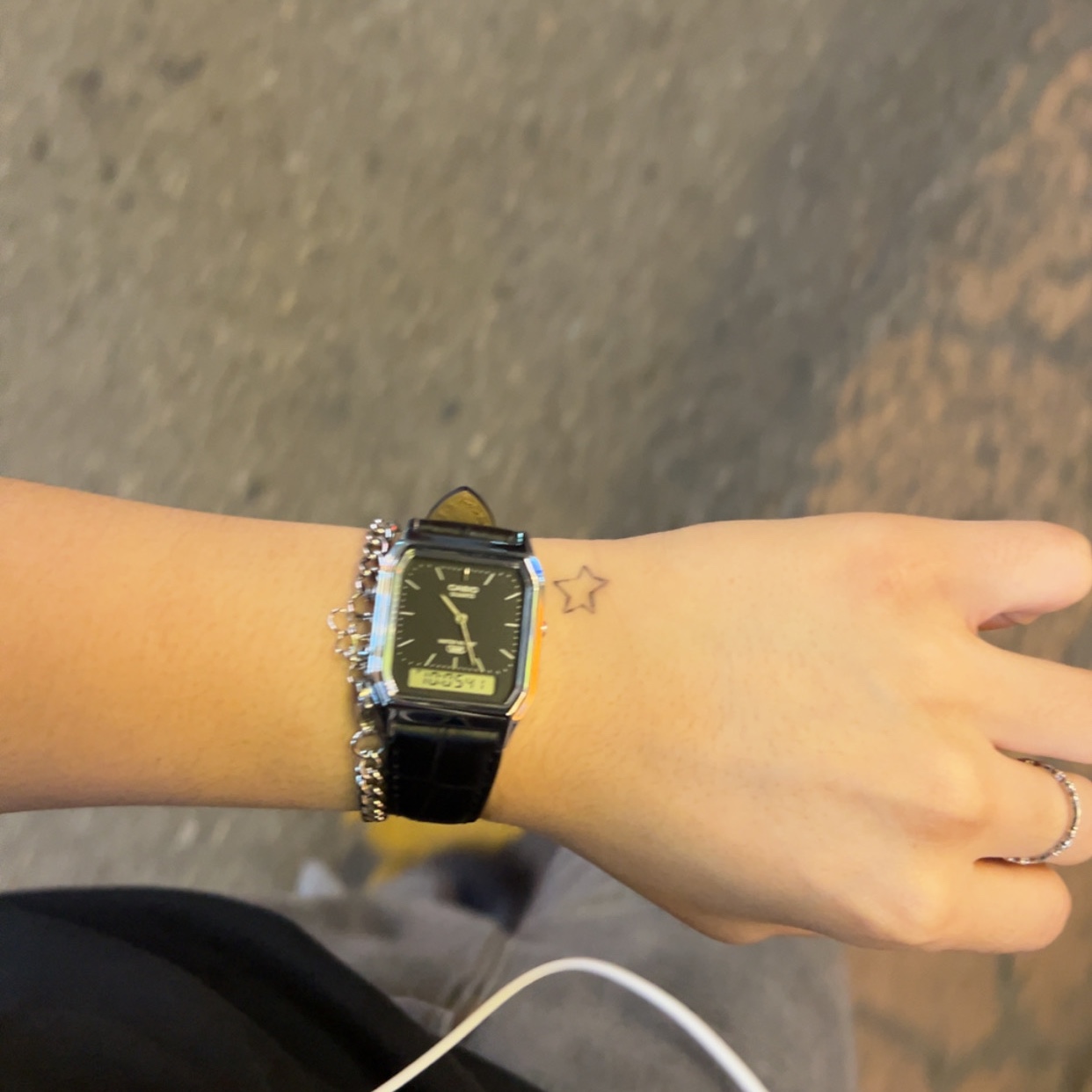 Casio AQ-230EL-1A 착용 스타일