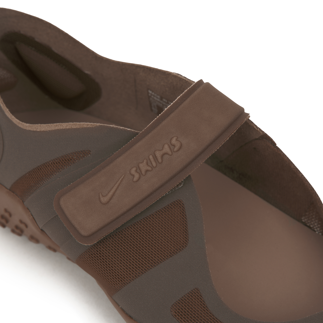 (W) 나이키스킴스 리프트 메쉬 아키오 브라운 인피니트 세이블((W) NikeSKIMS Rift Mesh Archaeo Brown Infinite Sable) - 8