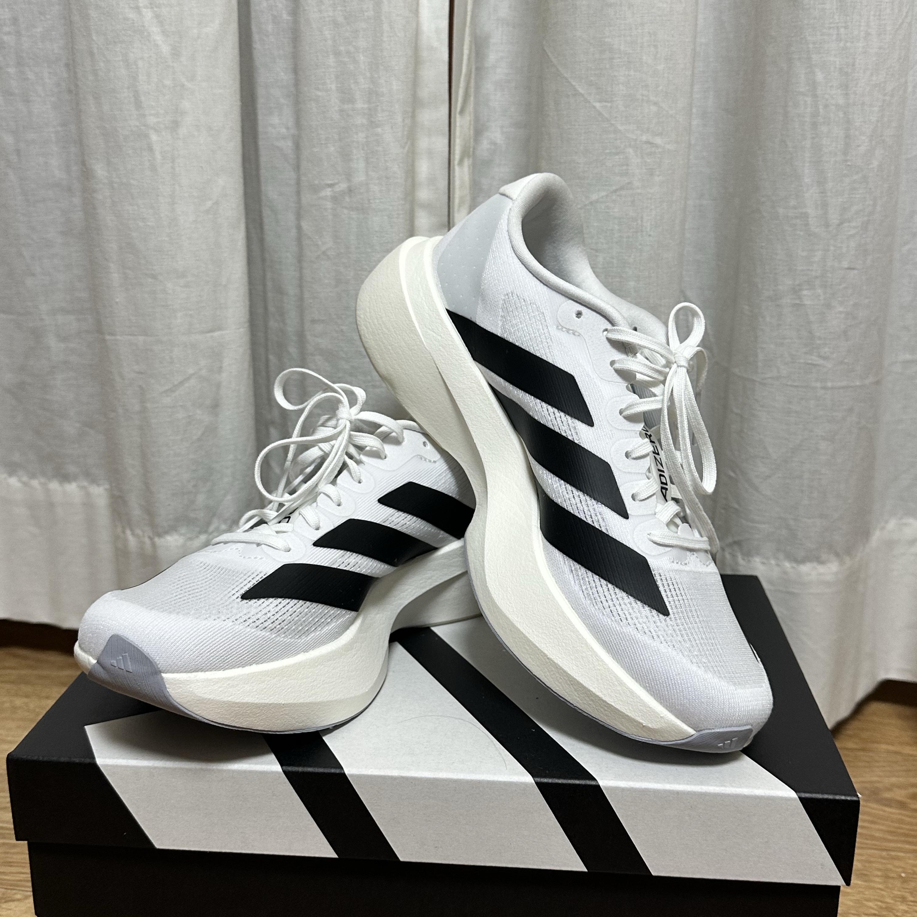 (W) Adidas Adizero EVO SL Cloud White Core Black 착용 스타일 - 1