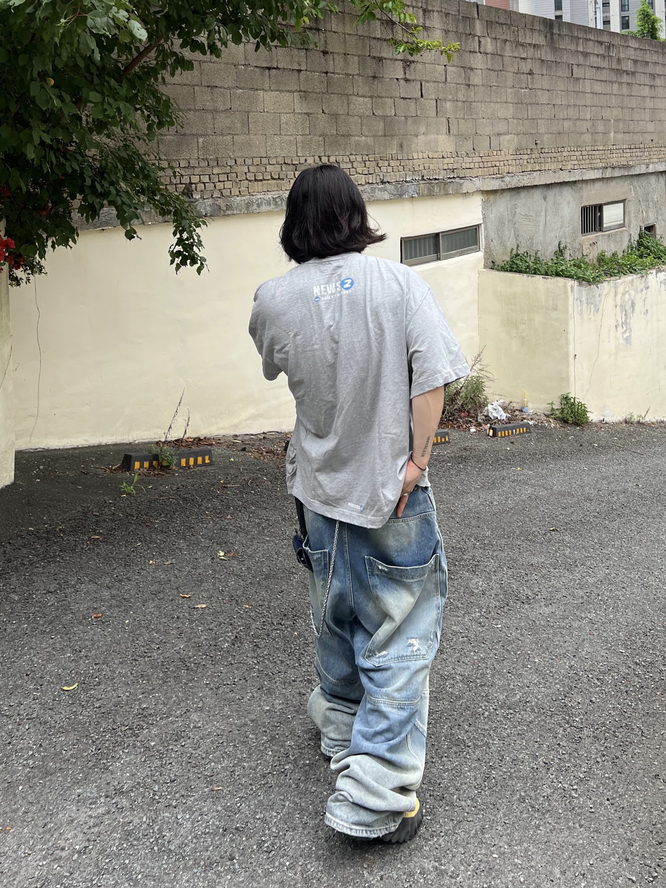 Nonnod Puckering News T-shirt Vintage grey, Hono Report Leaf Bracelet 착용 스타일 - 8