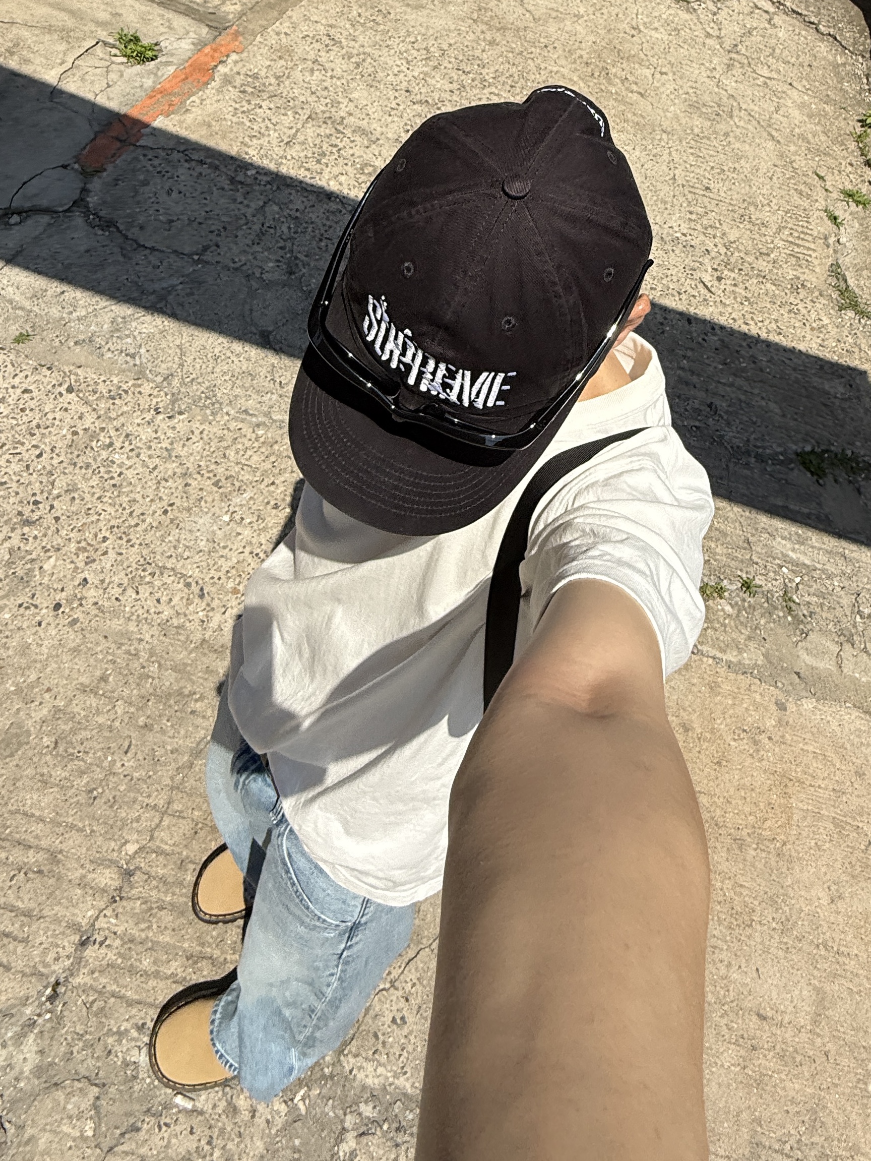 Dr. Martens Zebzag Mules Savannah Tan, (W) Uniqlo Baggy Curve Jeans Blue - JP 착용 스타일 - 7