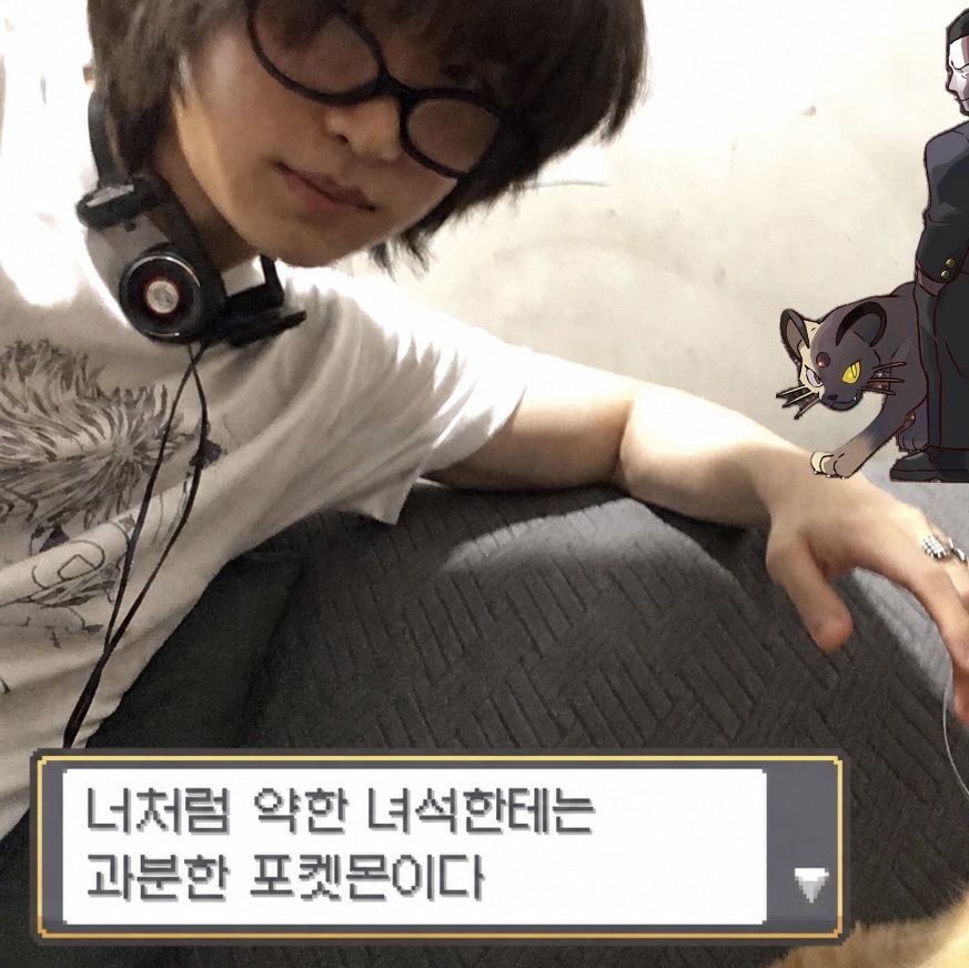 Koss Porta Pro Headphones Black, Threecheers Orchid 01 Op Black 착용 스타일 - 6