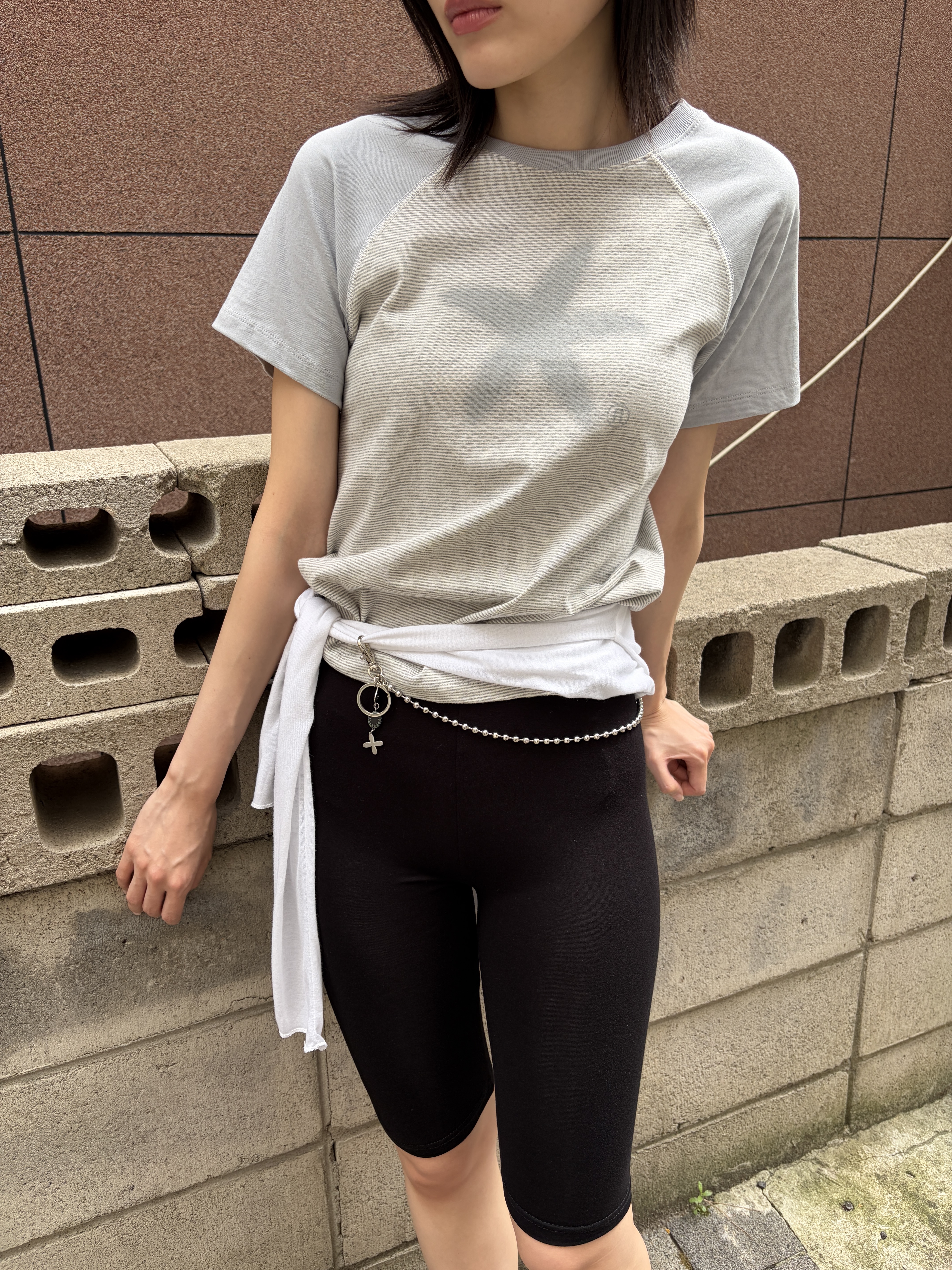 Riomeu Round Bowl Pants Chain Keyring, Riomeu Starfish Stripe Raglan T-shirt Gray 착용 스타일 - 2