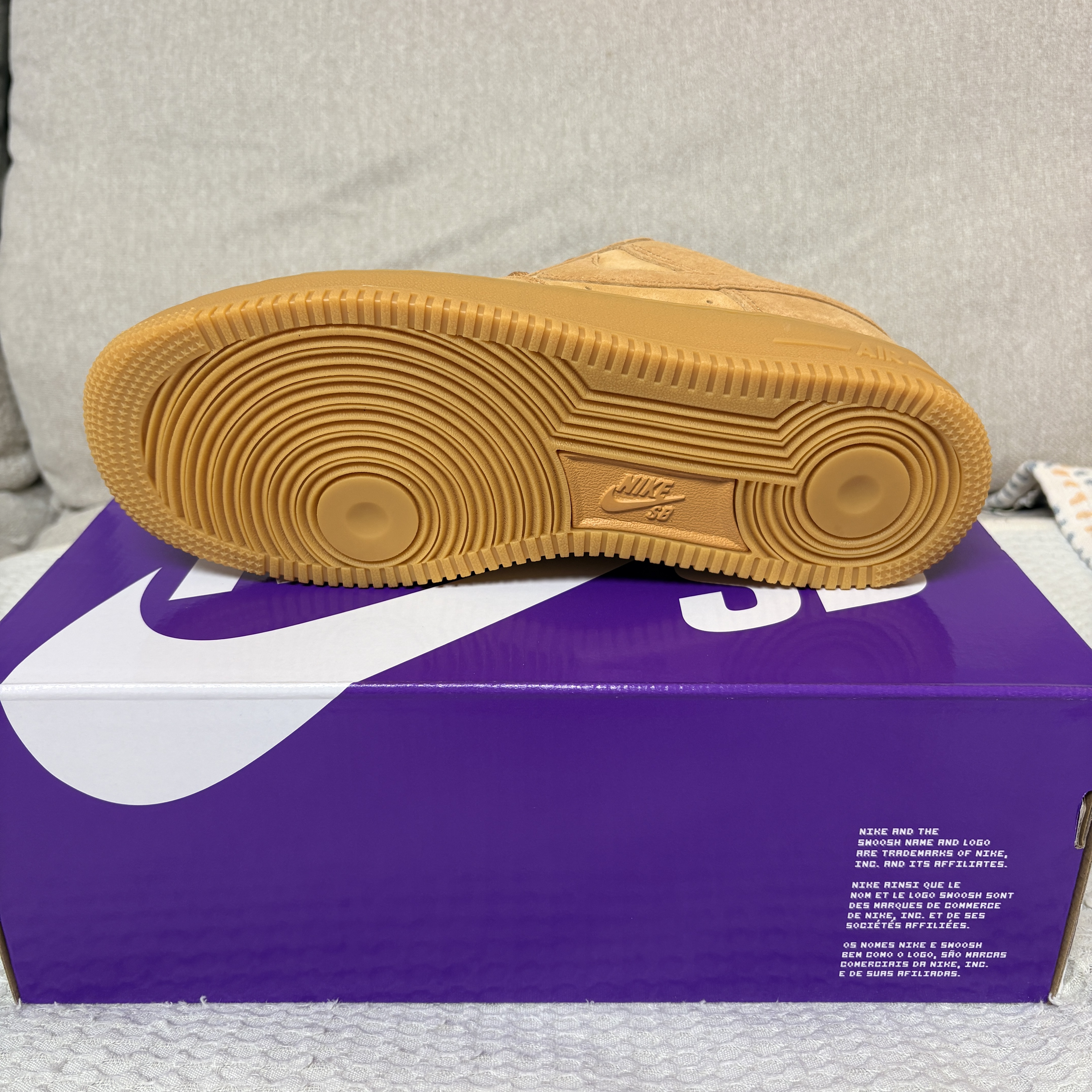 Nike SB Air Force 1 Low Flax and Black 착용 스타일 - 4