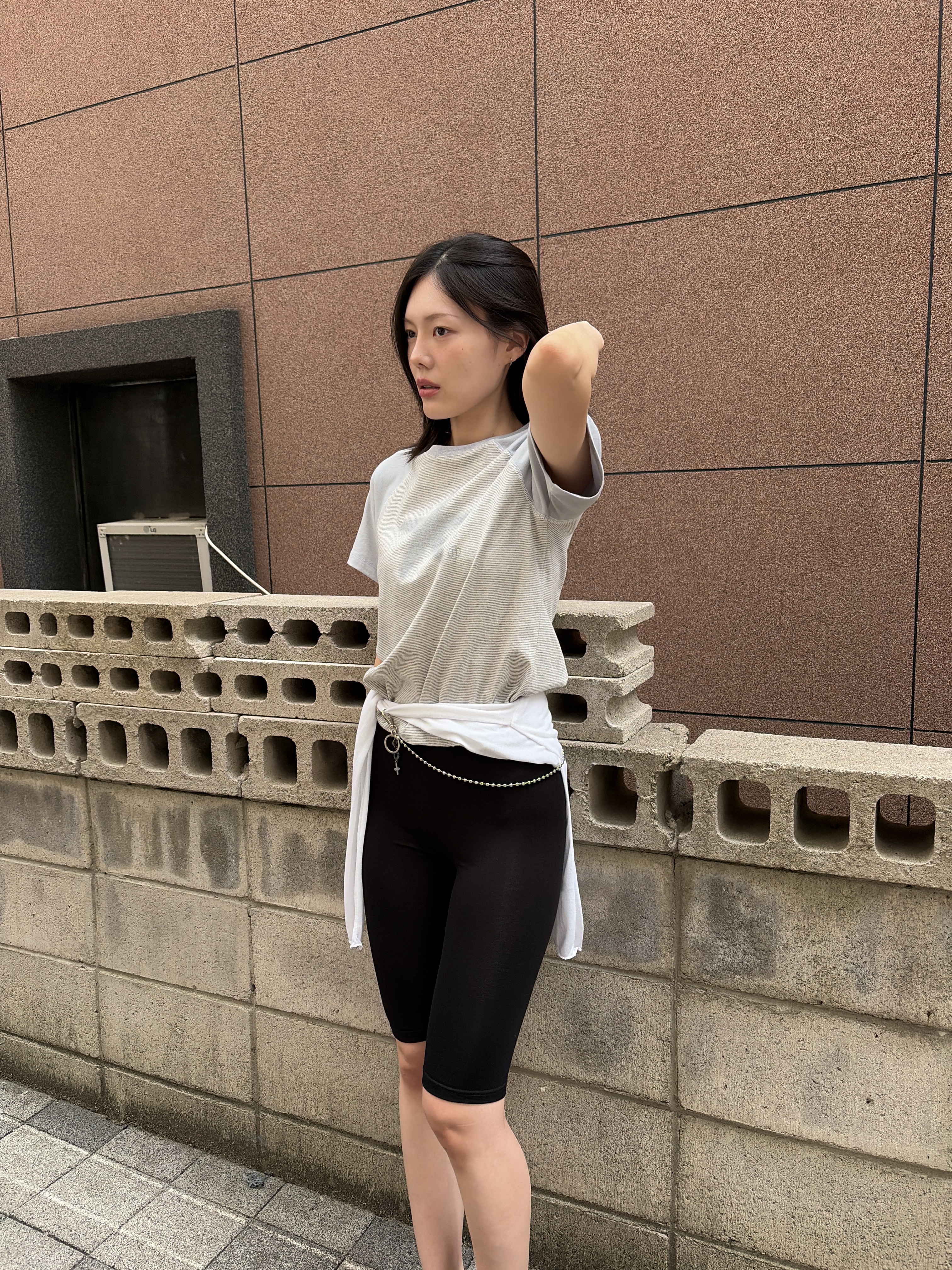 Riomeu Round Bowl Pants Chain Keyring, Riomeu Starfish Stripe Raglan T-shirt Gray 착용 스타일 - 4