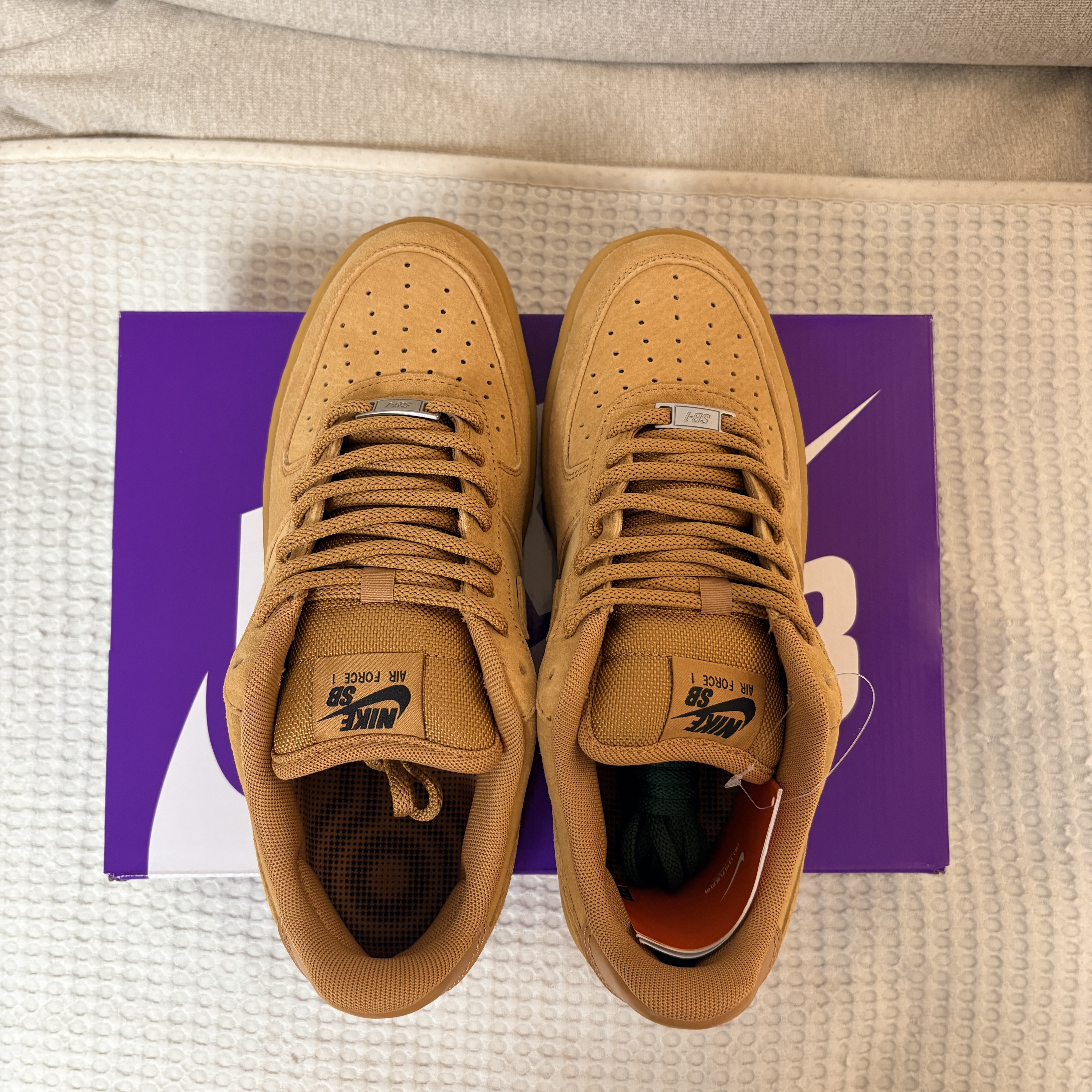 Nike SB Air Force 1 Low Flax and Black 착용 스타일 - 6