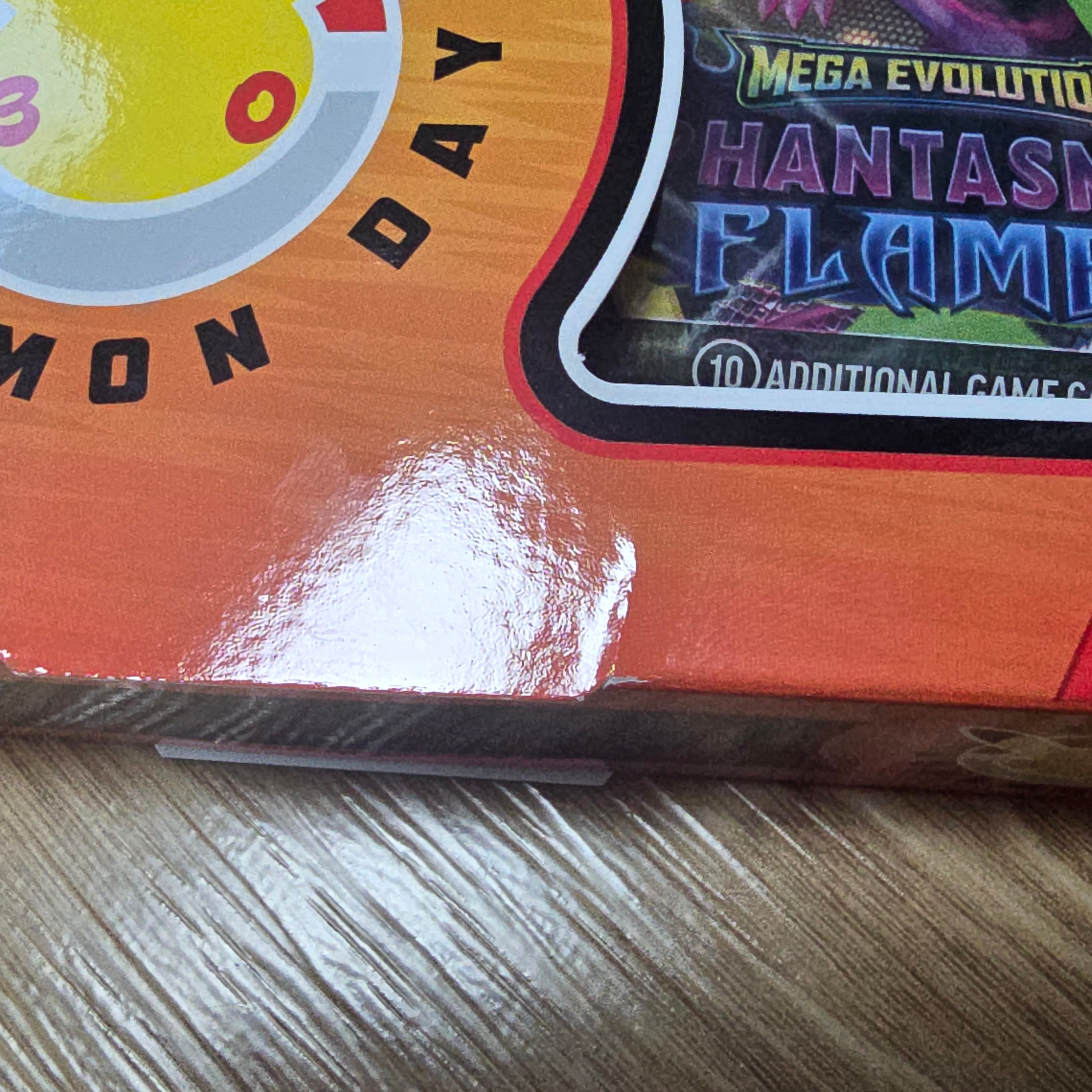 Pokemon TCG 30th Anniversary Pokemon Day 2026 Collection Box (English Ver.) 착용 스타일 - 5