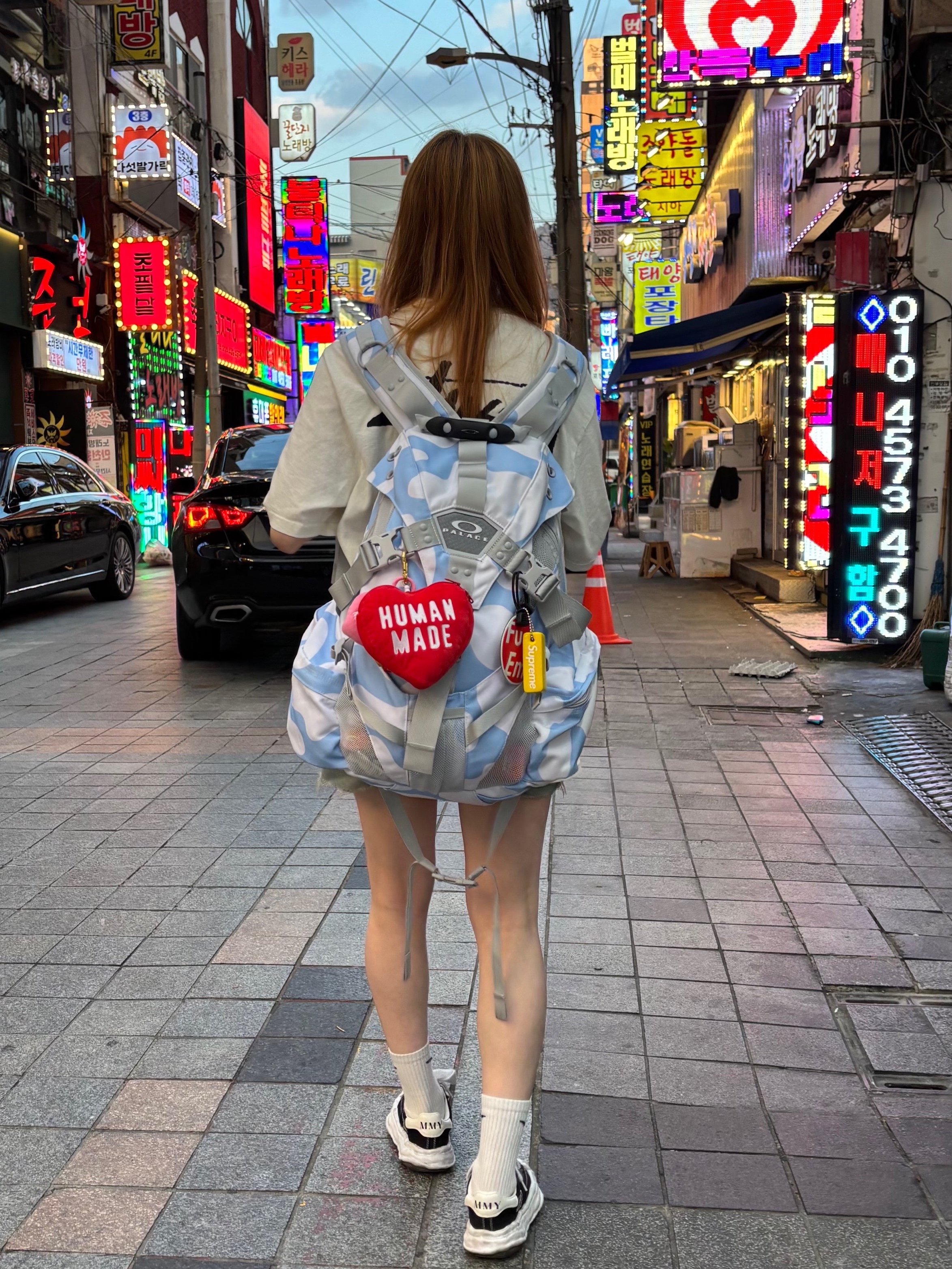 Oakley x Palace Icon Pack Cloud - 24FW, Human Made Heart Pass Case Red 착용 스타일 - 2