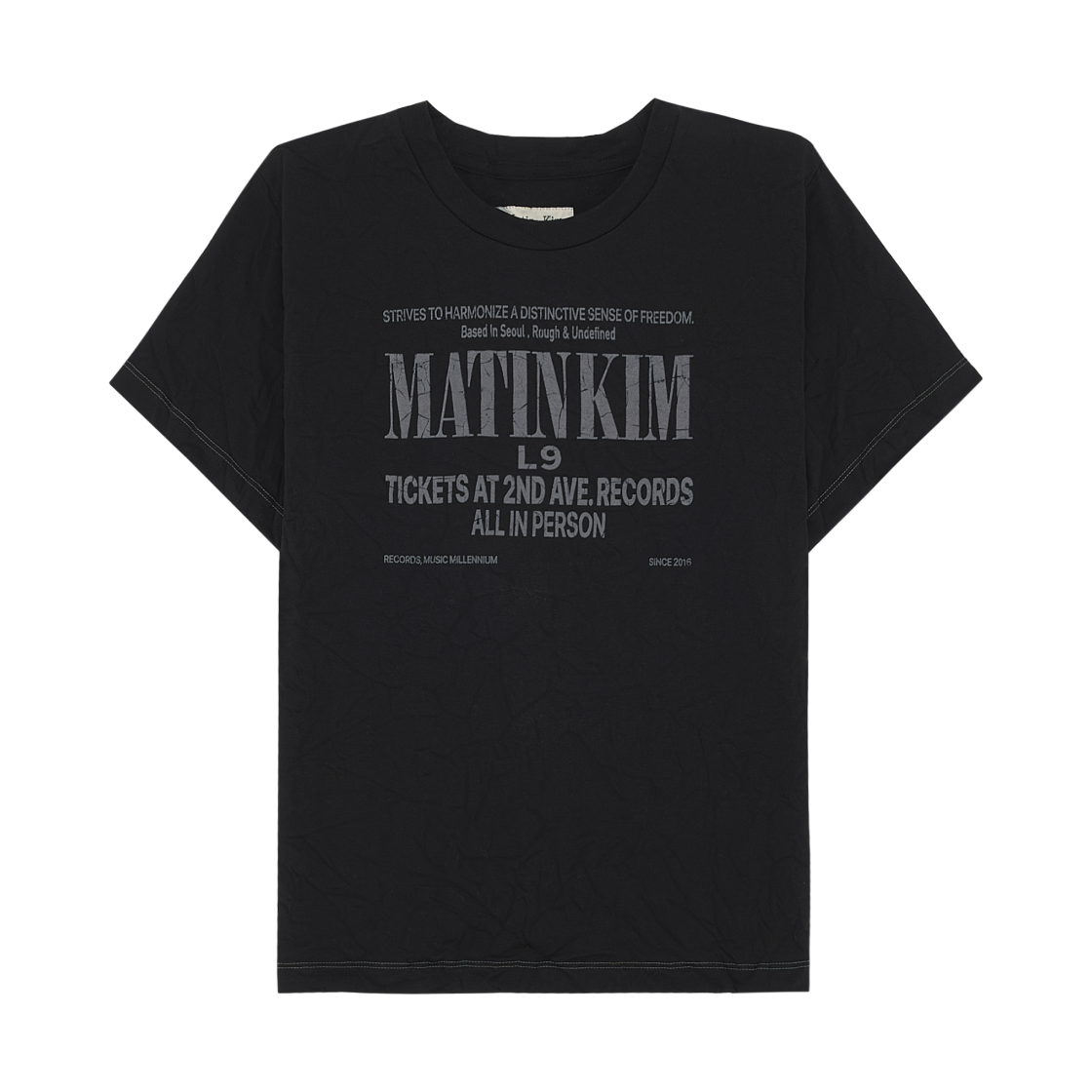 MK2634TS010MBB (W) Matin Kim Lettering Graffiti Crease Top In Black