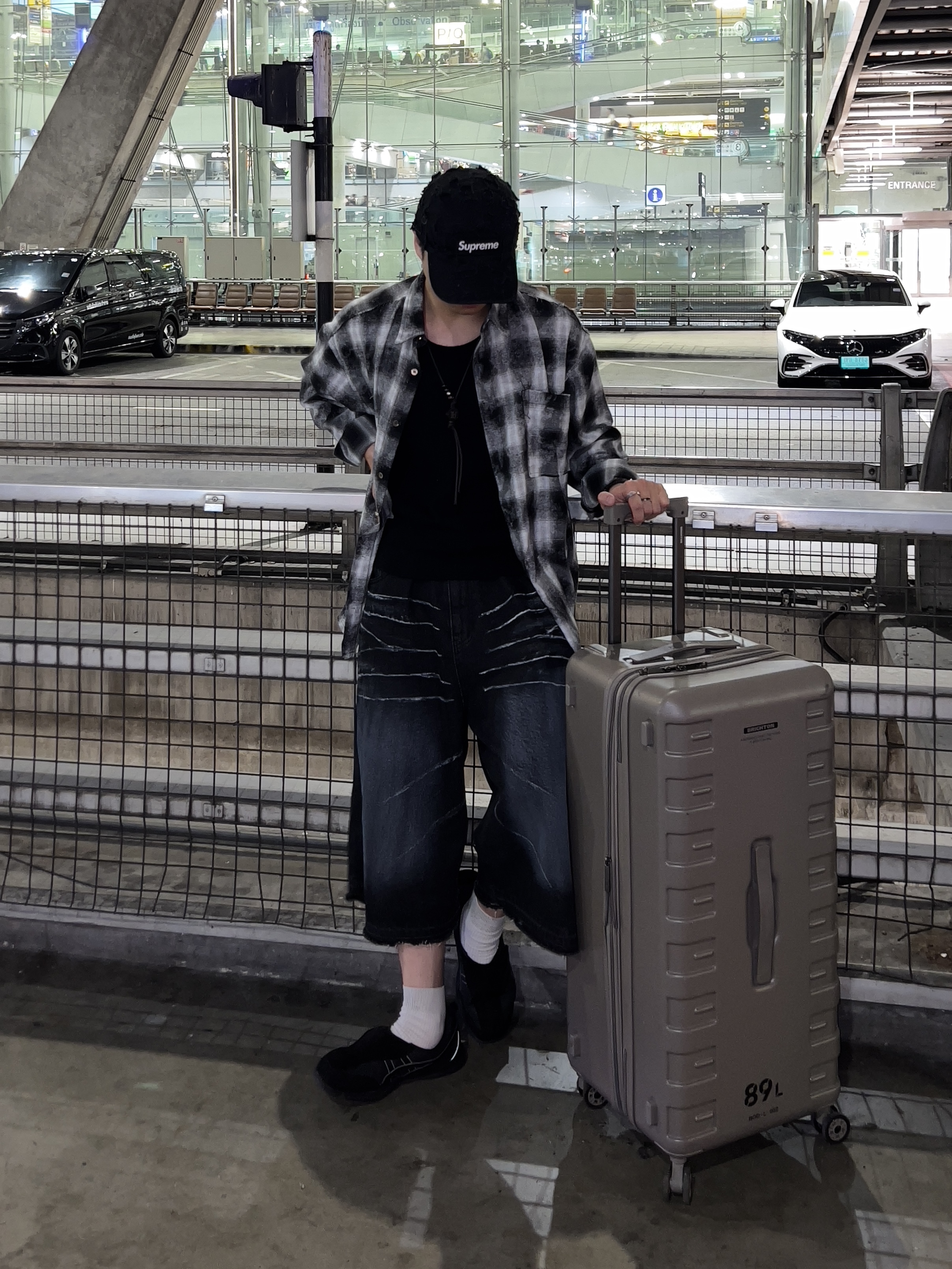 Supreme Monogram Gingham Camp Cap Black - 26SS 착용 스타일 - 1