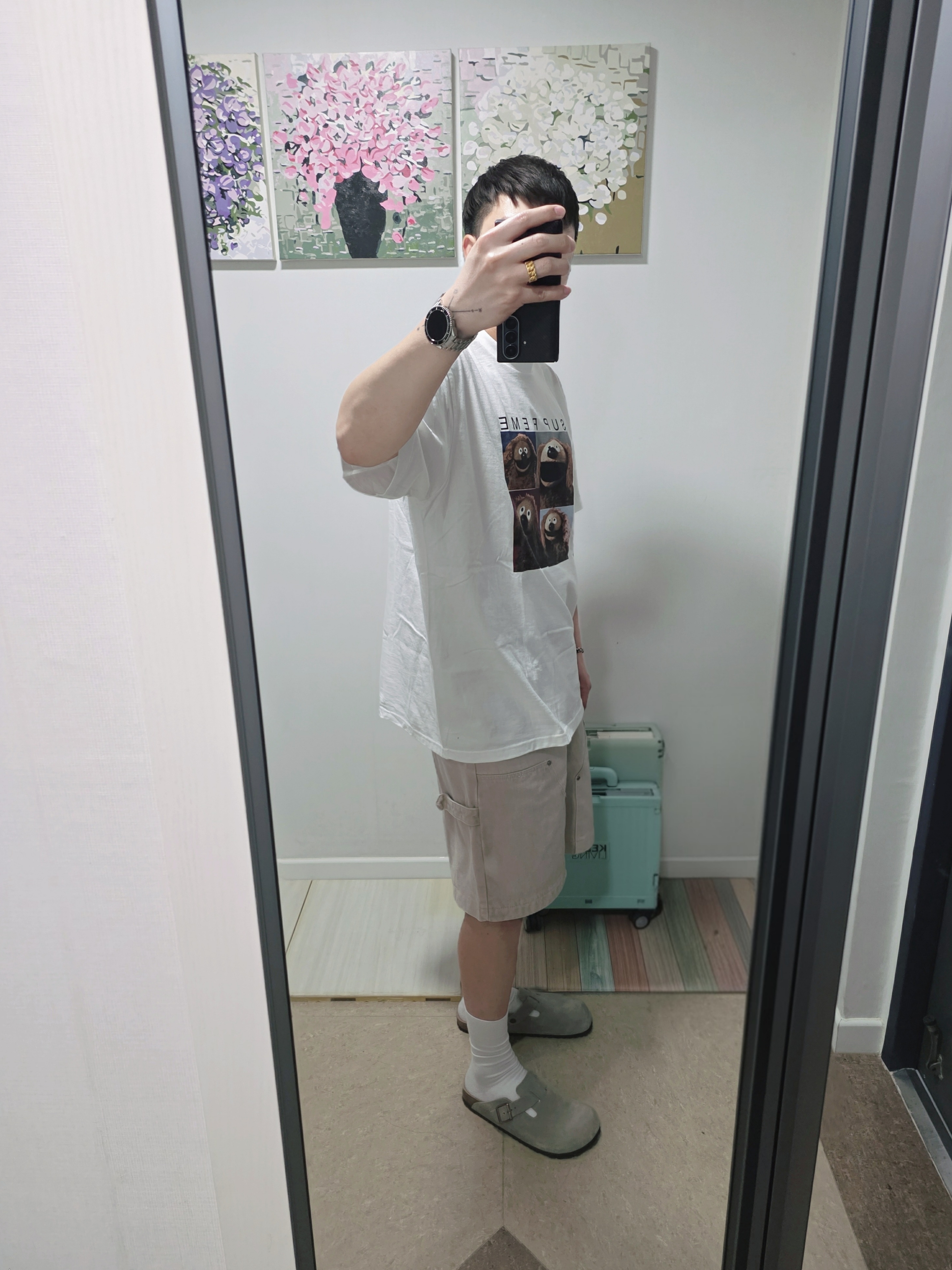 Supreme Rowlf T-Shirt White - 24SS, Birkenstock Boston Soft Footbed Taupe - Regular 착용 스타일 - 1