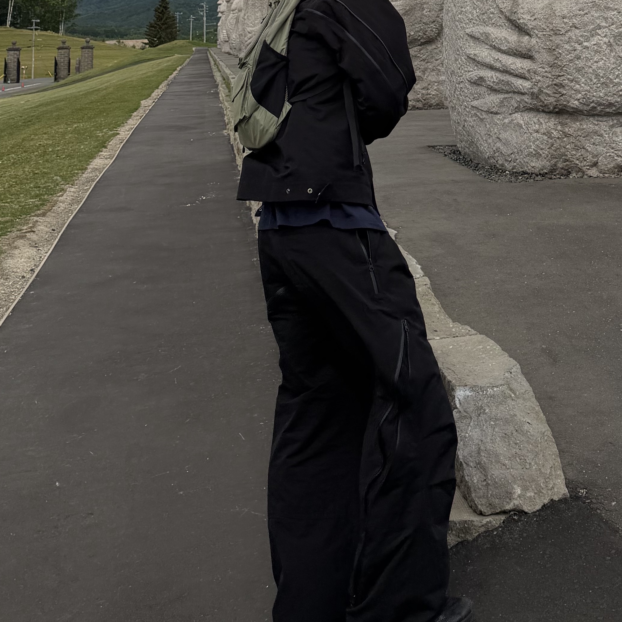 Sansan Gear Affine Curve Pants Black_26SS, Sansan Gear Affine Curve Jacket Black_26SS 착용 스타일 - 2