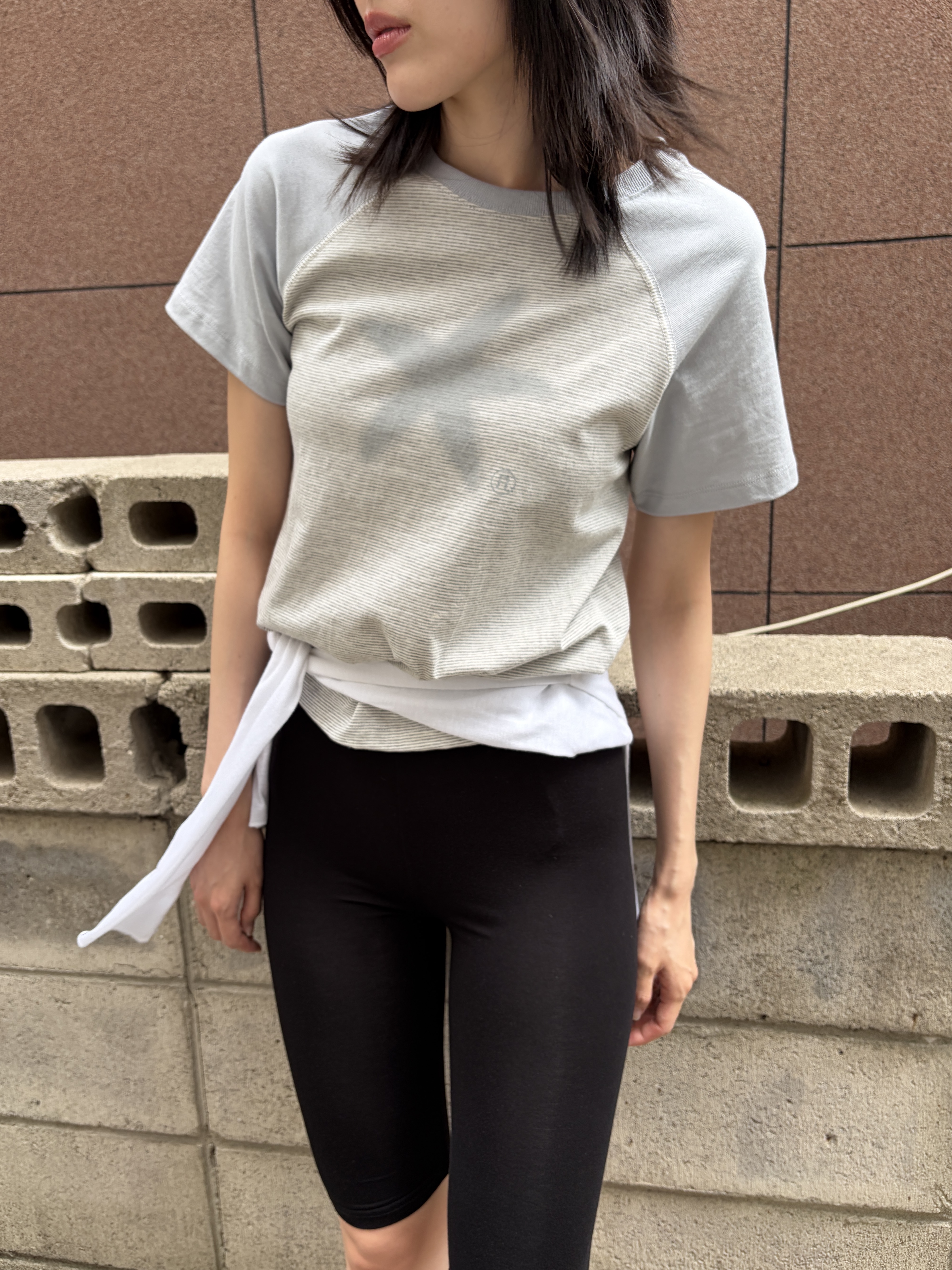 Riomeu Starfish Stripe Raglan T-shirt Gray 착용 스타일 - 5