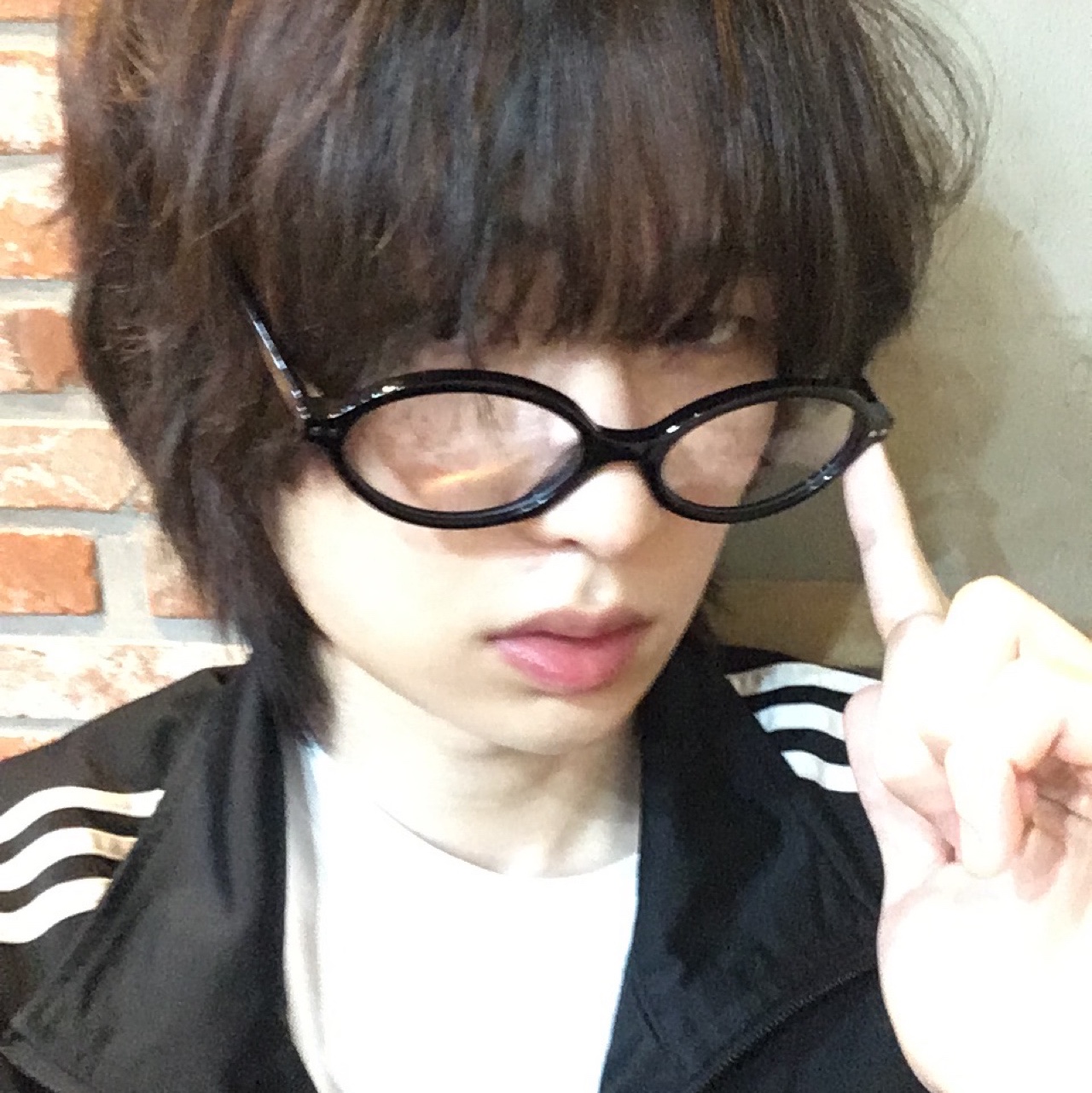 Koss Porta Pro Headphones Black, Threecheers Orchid 01 Op Black 착용 스타일 - 5