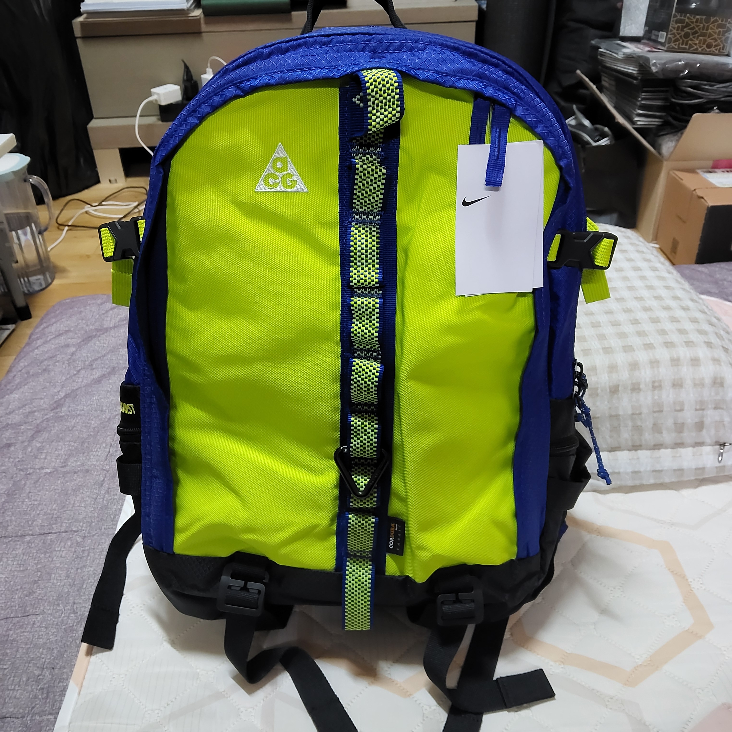 Nike ACG Karst Backpack Deep Royal Blue Cyber 착용 스타일 - 1